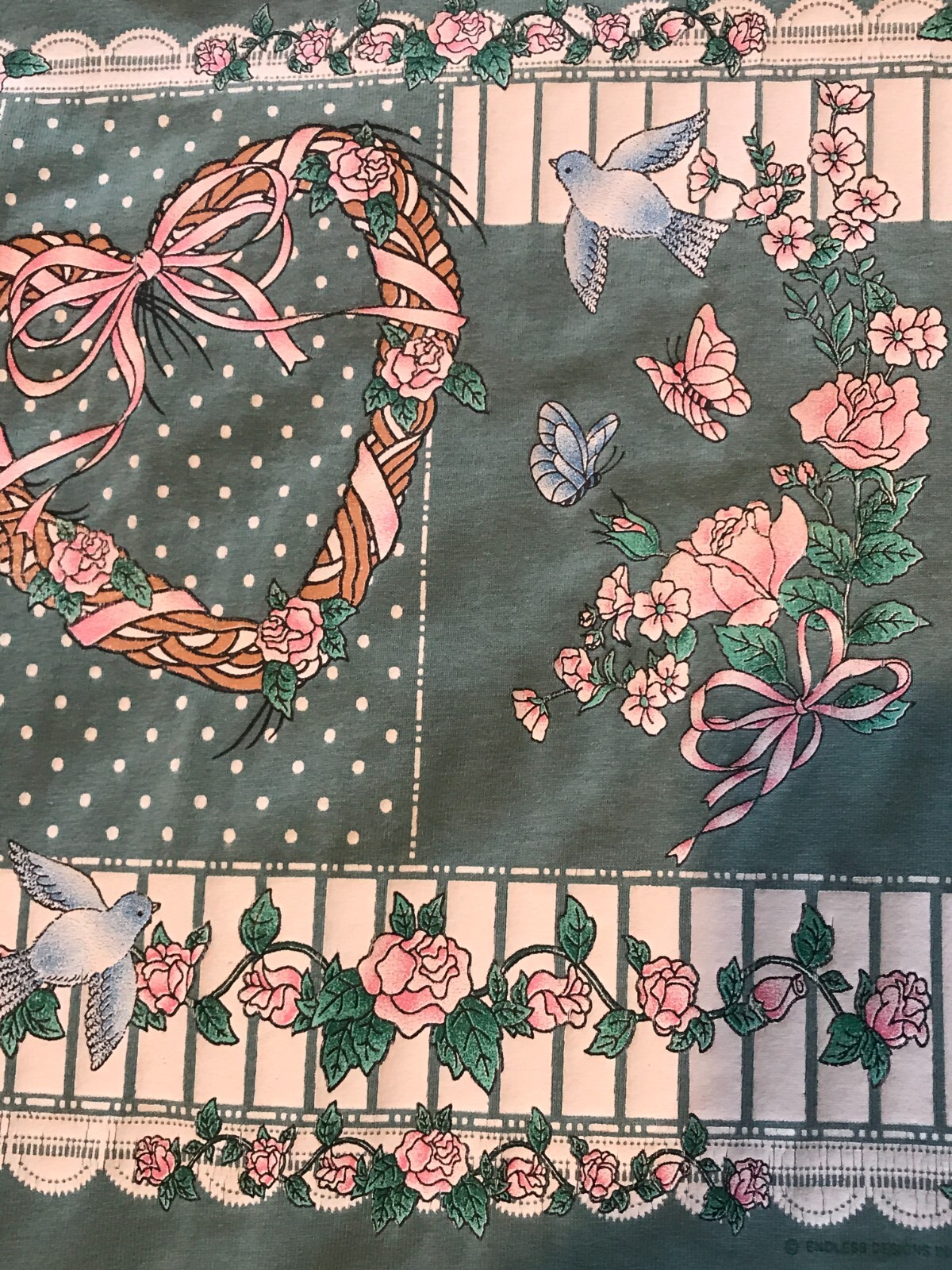 Vintage Women’s JERZEES t-shirt Large Birds/Butterflies/Roses Nature Made in USA