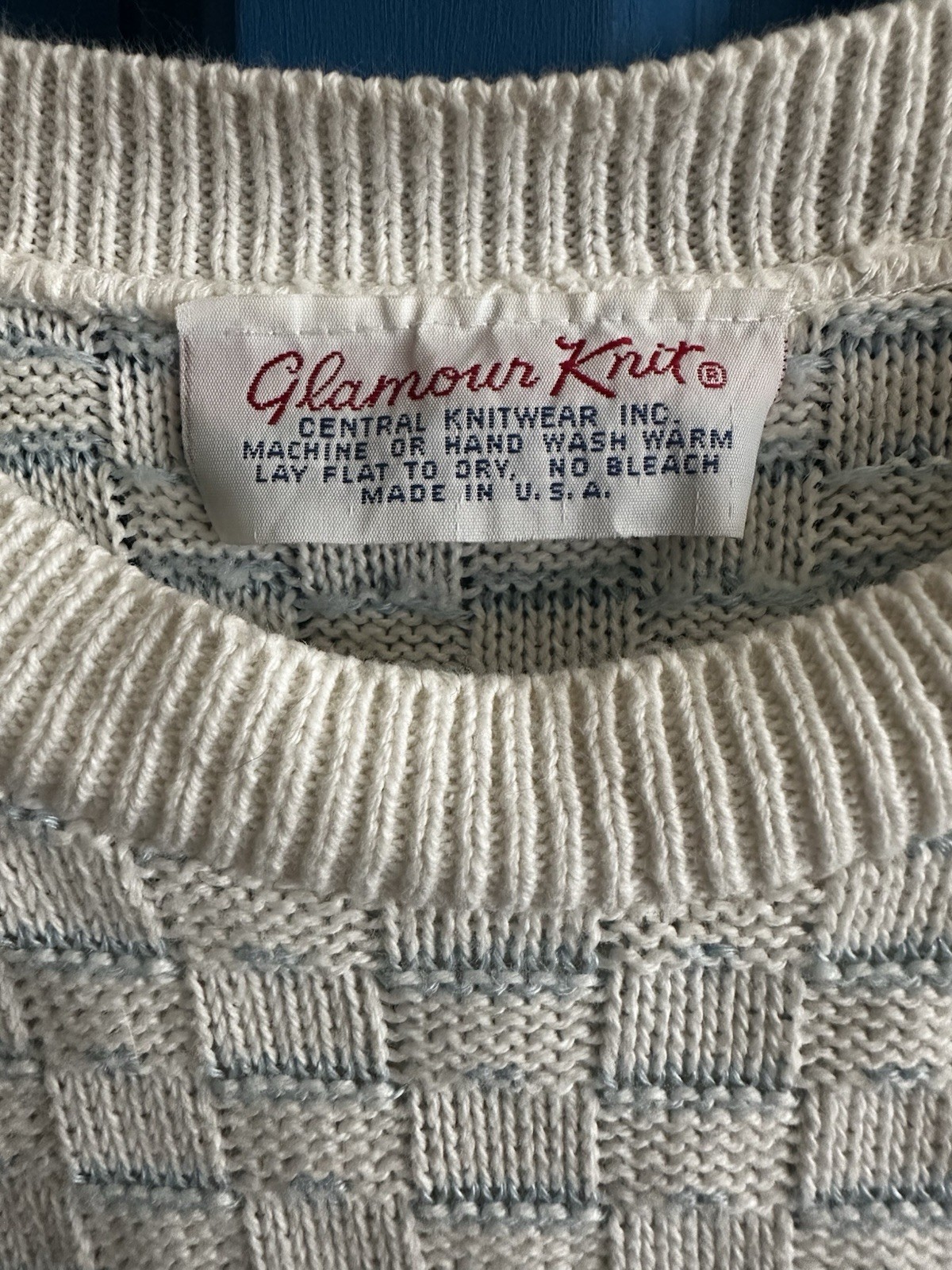 Glamour Knit Blue and White Short-Sleeved Sweater Vintage 60s /70s