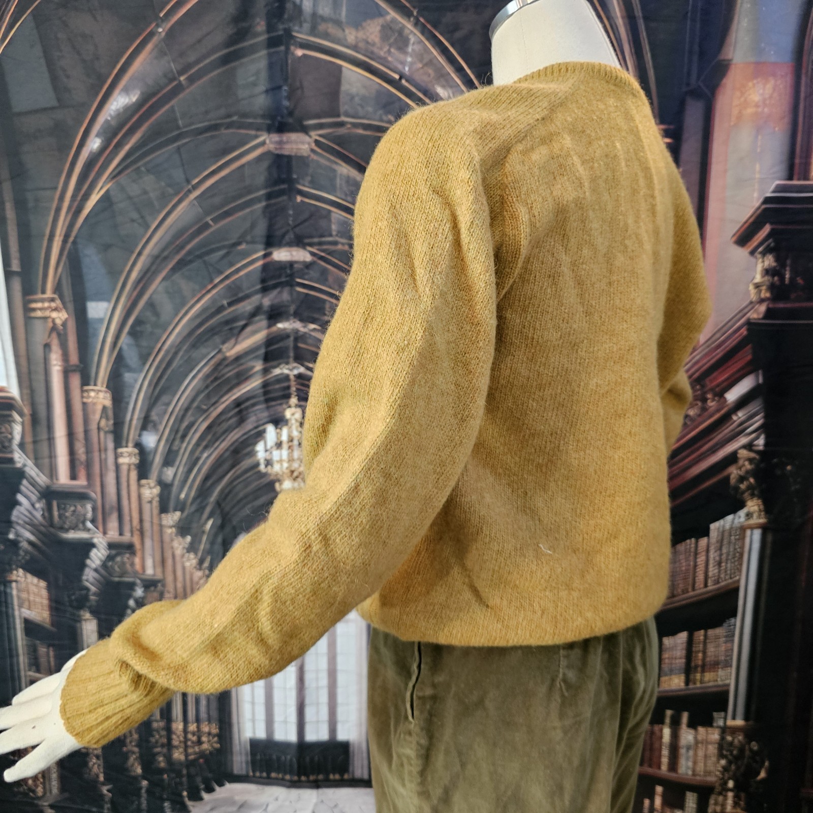 Vintage 1970’s Sweater Mustard Yellow V-Neck Pullover Cable Knit