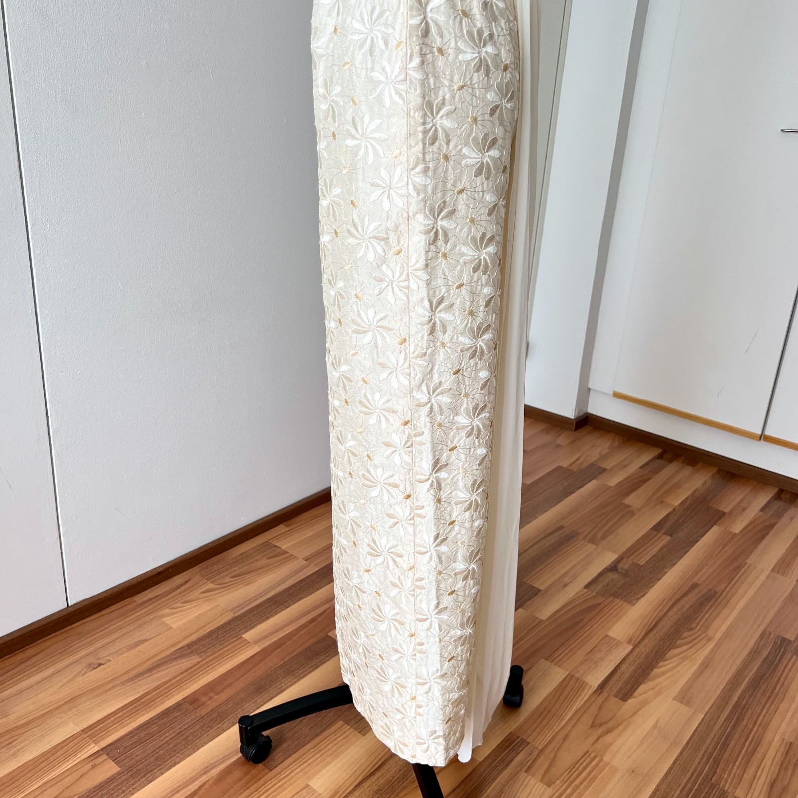 100% Silk Vintage Halter Neck Wedding Dress Minimalist Backless Bridal Gown EU38