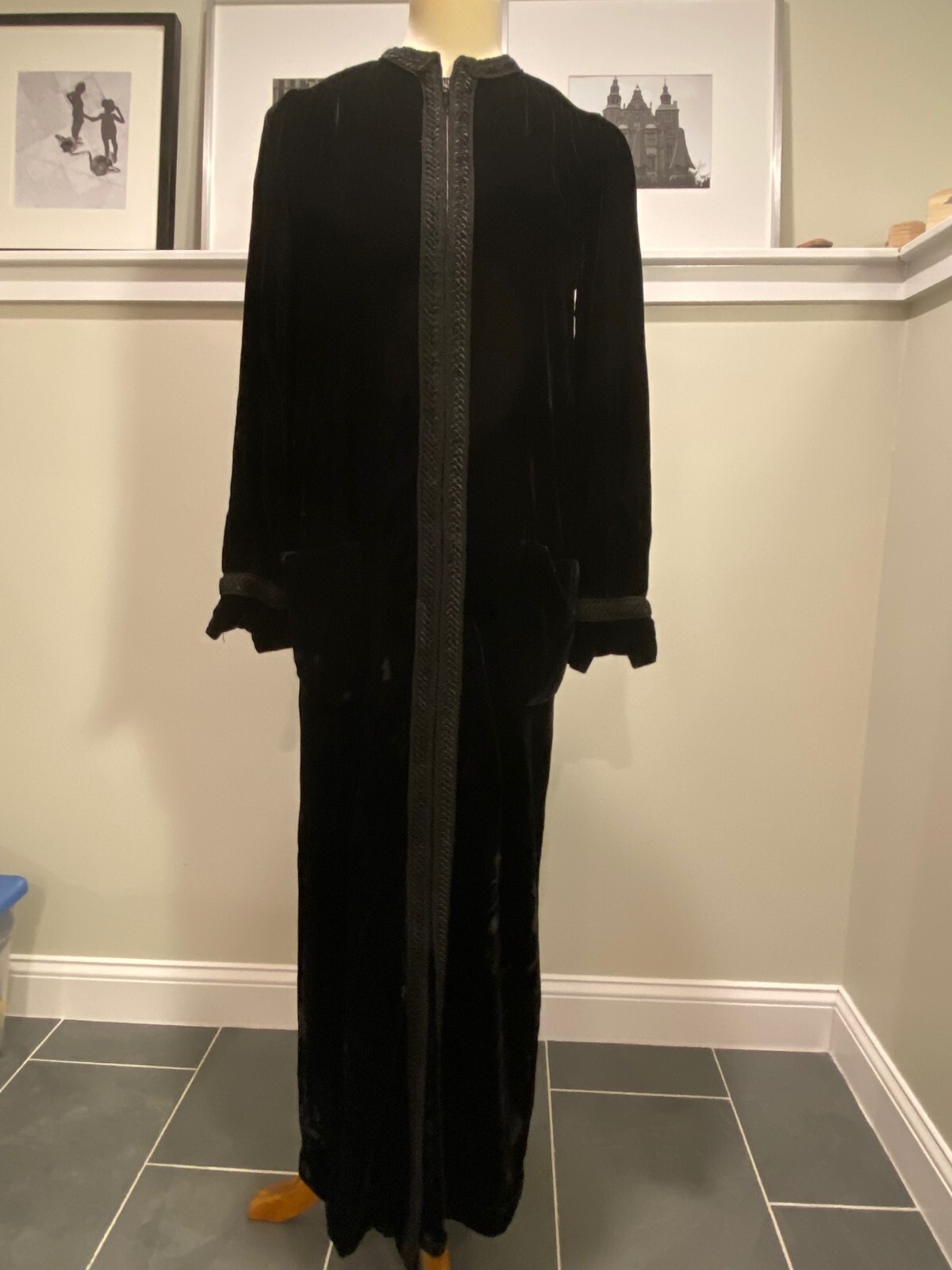 Vintage 1960’s Mr. Mort Stan Herman Black Velvet Robe