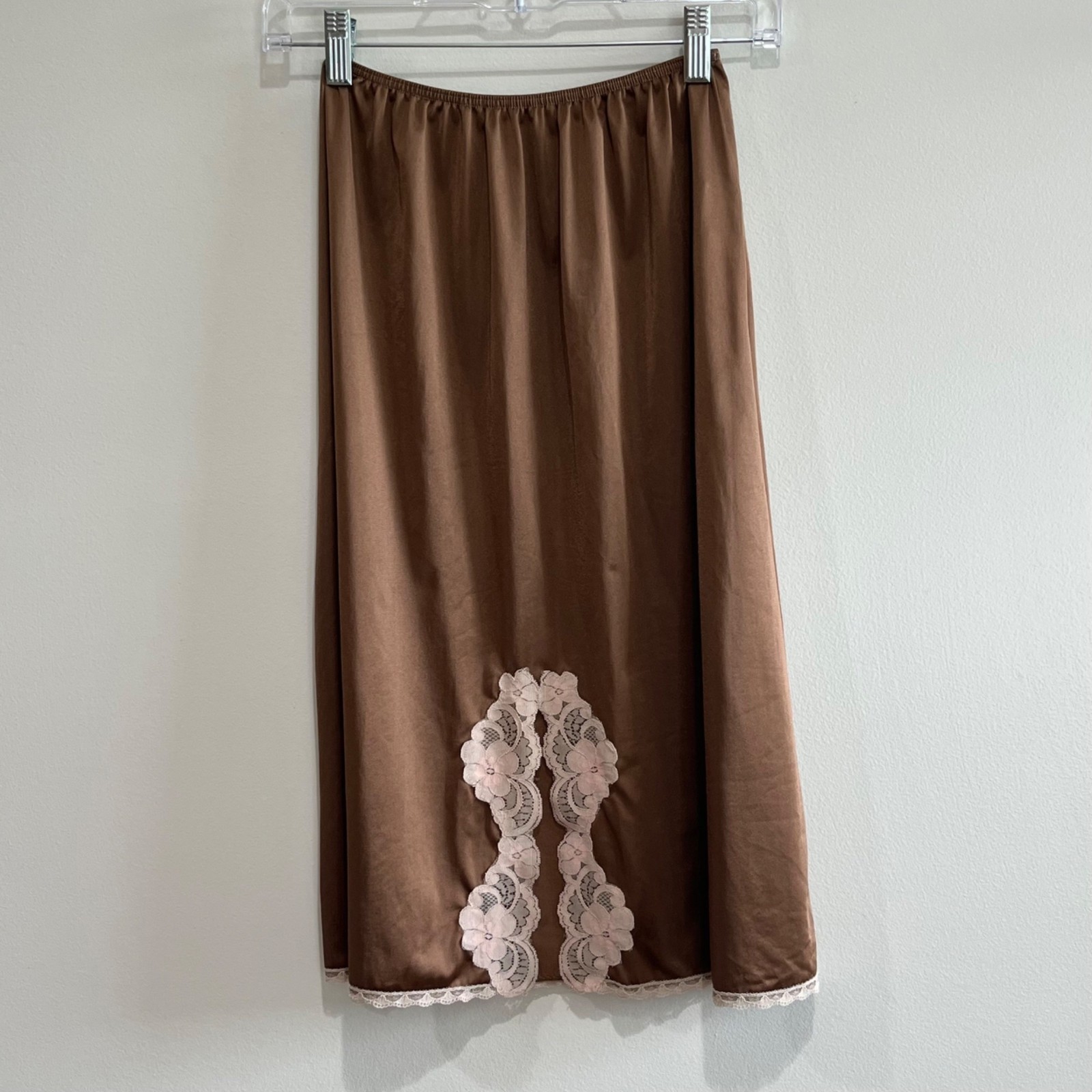 Sears Vtg Slip Skirt Womens M(27-29) Brown with Lace Detail 24″ Length