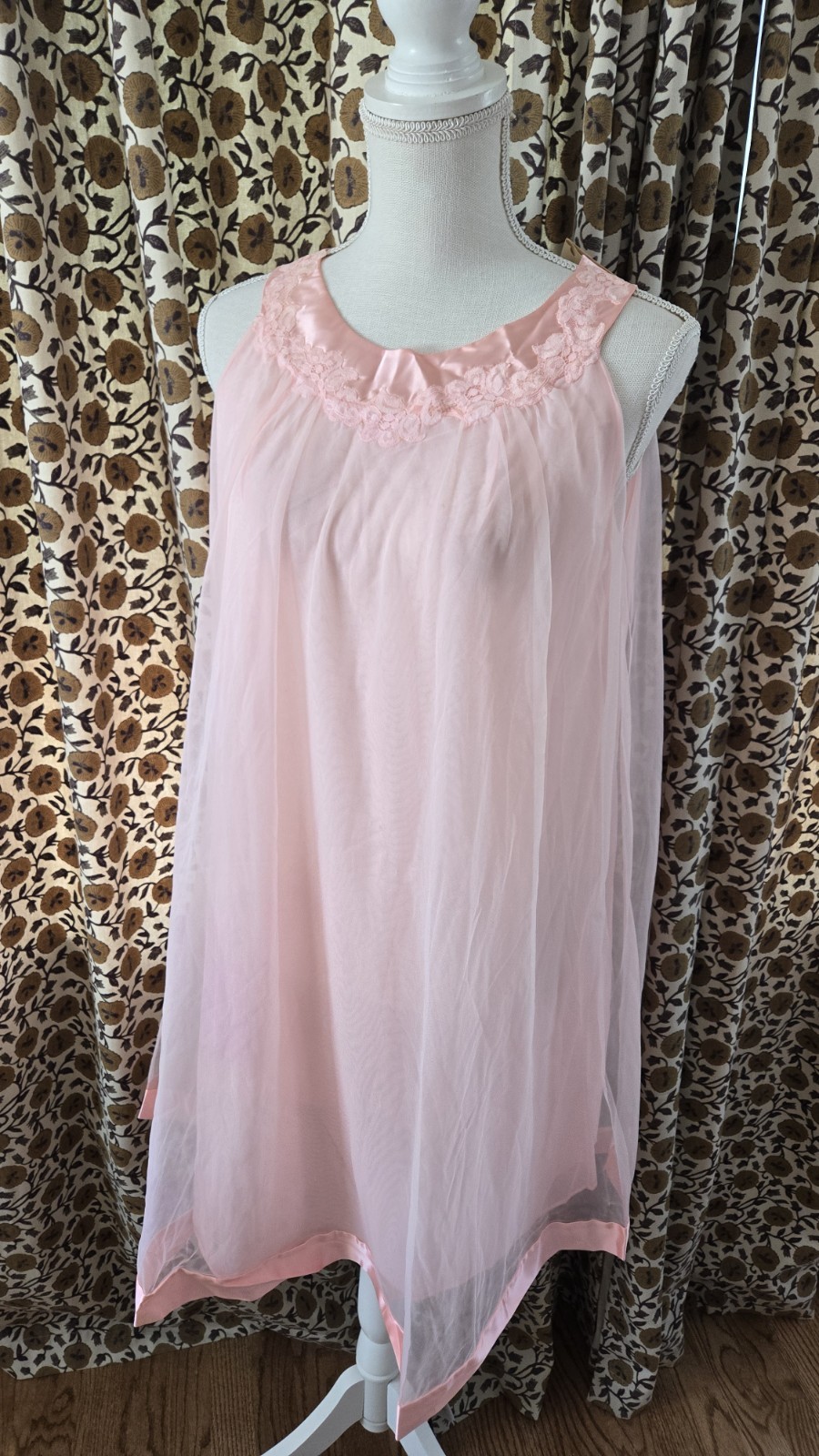 Vtg Gossard Artemis Coral Pink Chiffon Nylon Nightgown Size Small NWT NEW