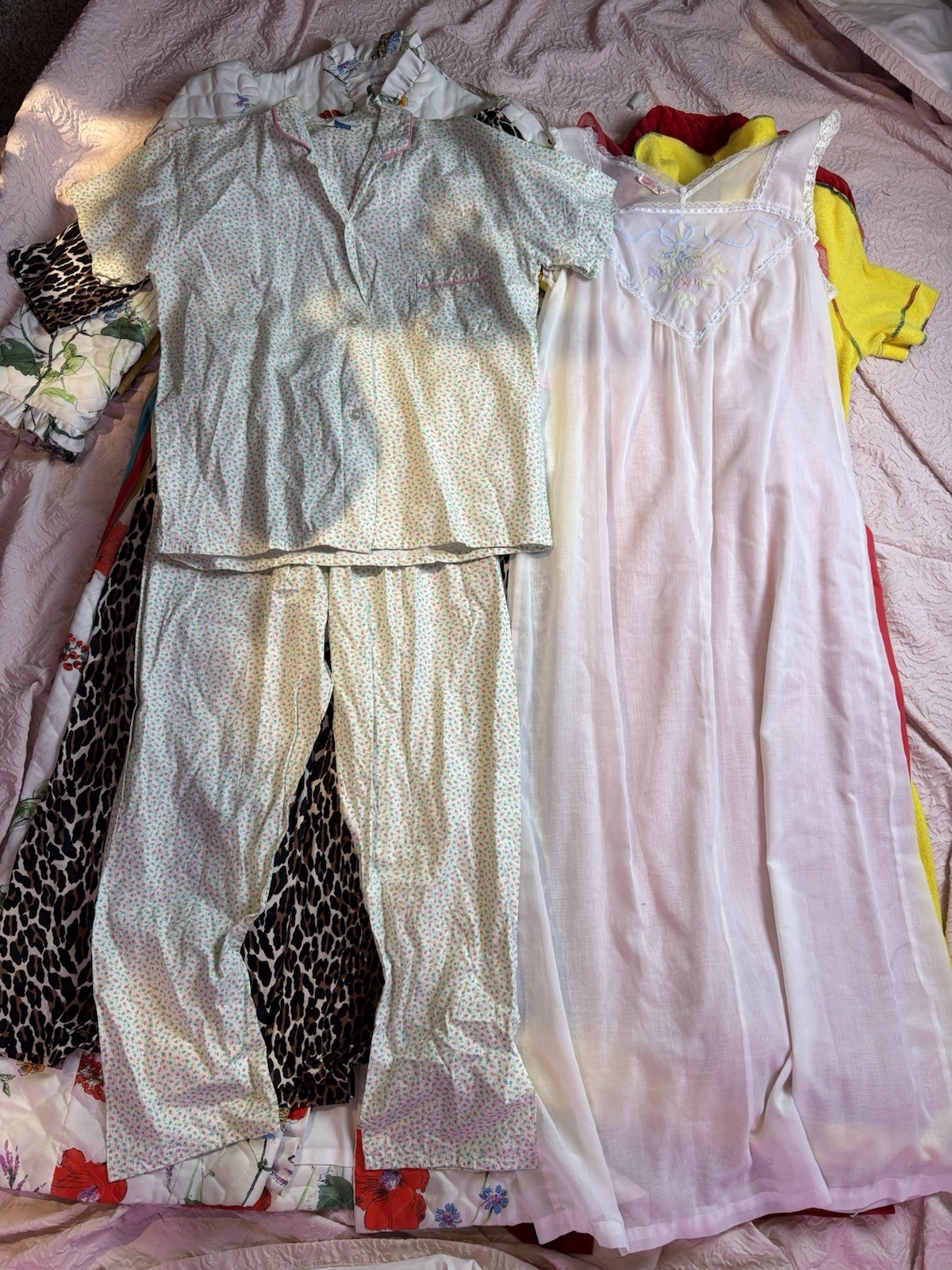 Vintage Reseller Loungewear Lot 1950s 1960s 1970s Pajamas Robes Nightgowns