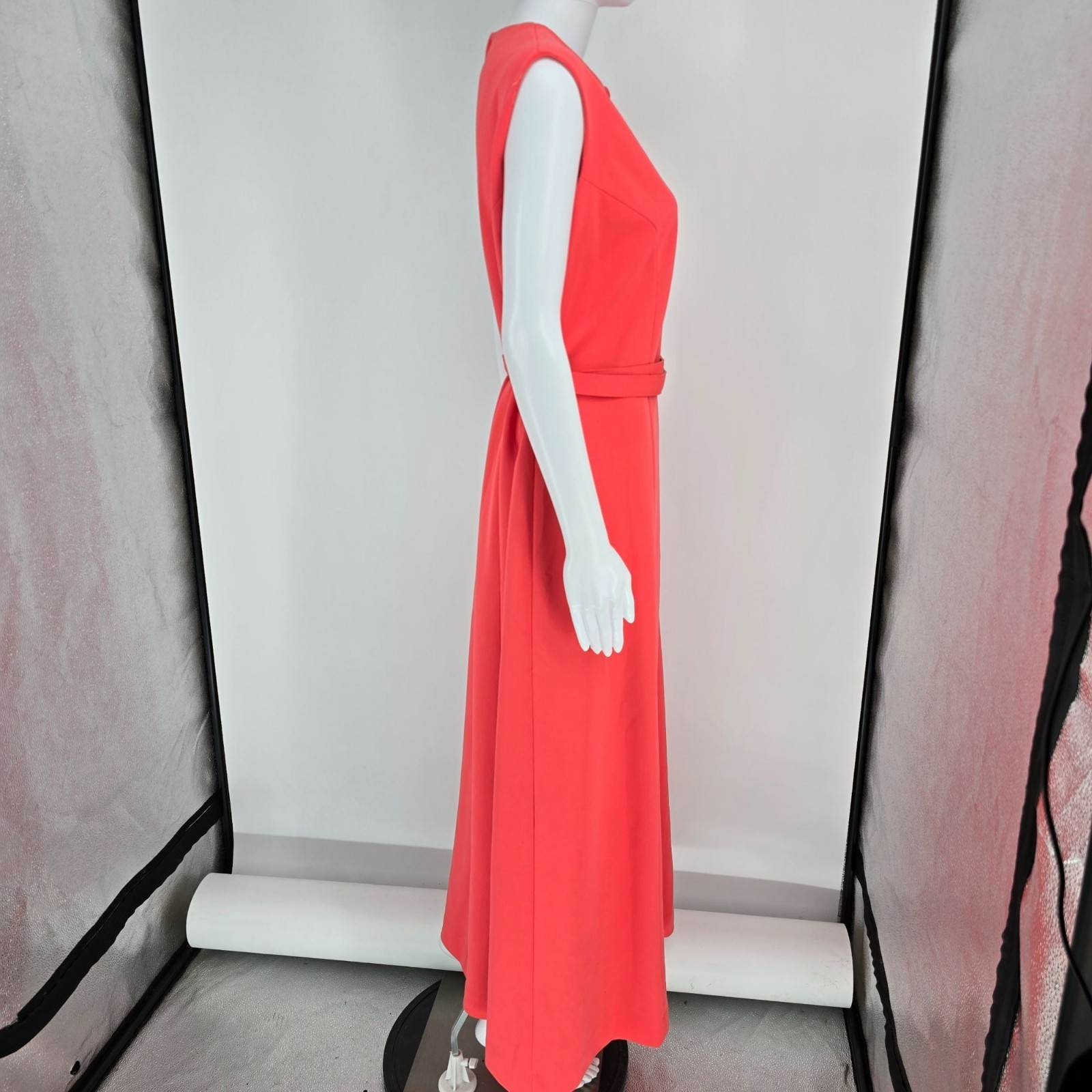Vintage 1970s Mynette Coral Red Knit Keyhole Neck Belted Maxi Dress (L)