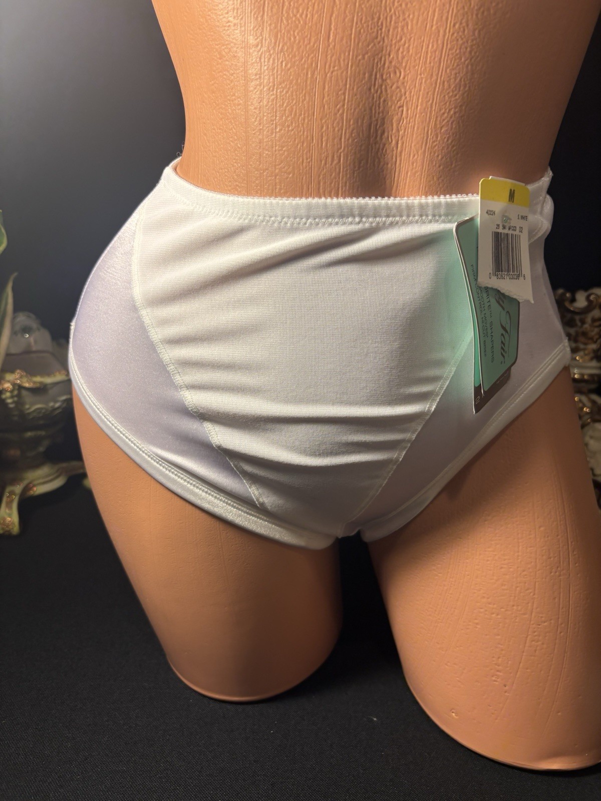 VTG SATIN SPANDEX FRILLY GENTLE PANTIES GIRDLE NIP TUCK M 40″
