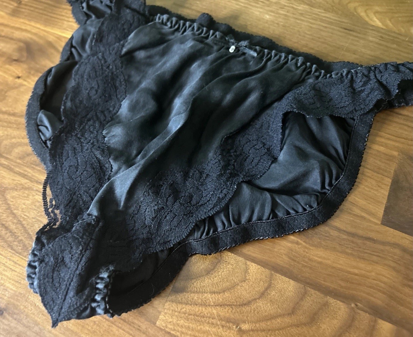 VTG Silkscreen Black Satin String Bikini Bow Panties Size L/7 Silk Shiny Soft