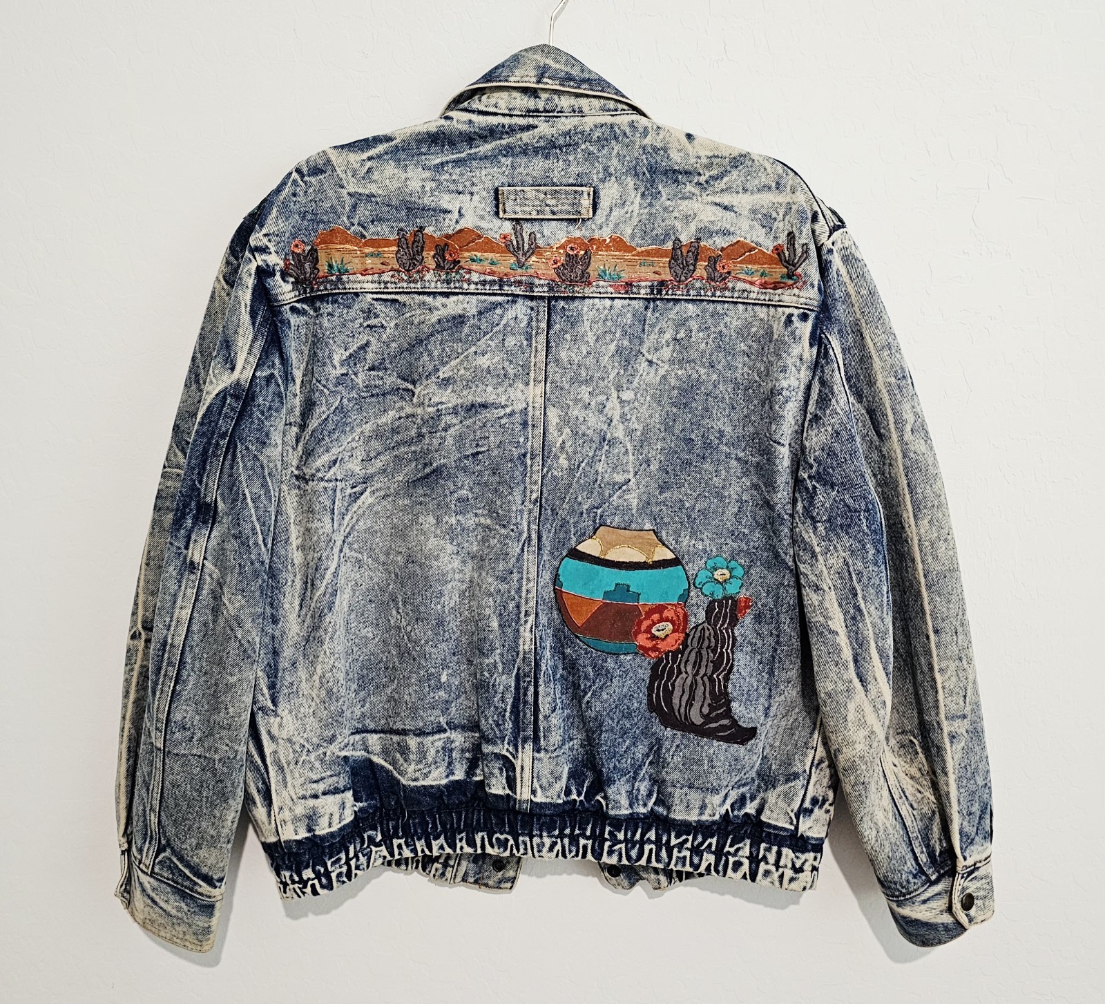 Vintage 80s Denim Jean Jacket Size M Acid Washed Southwestern Aztec Made In USA