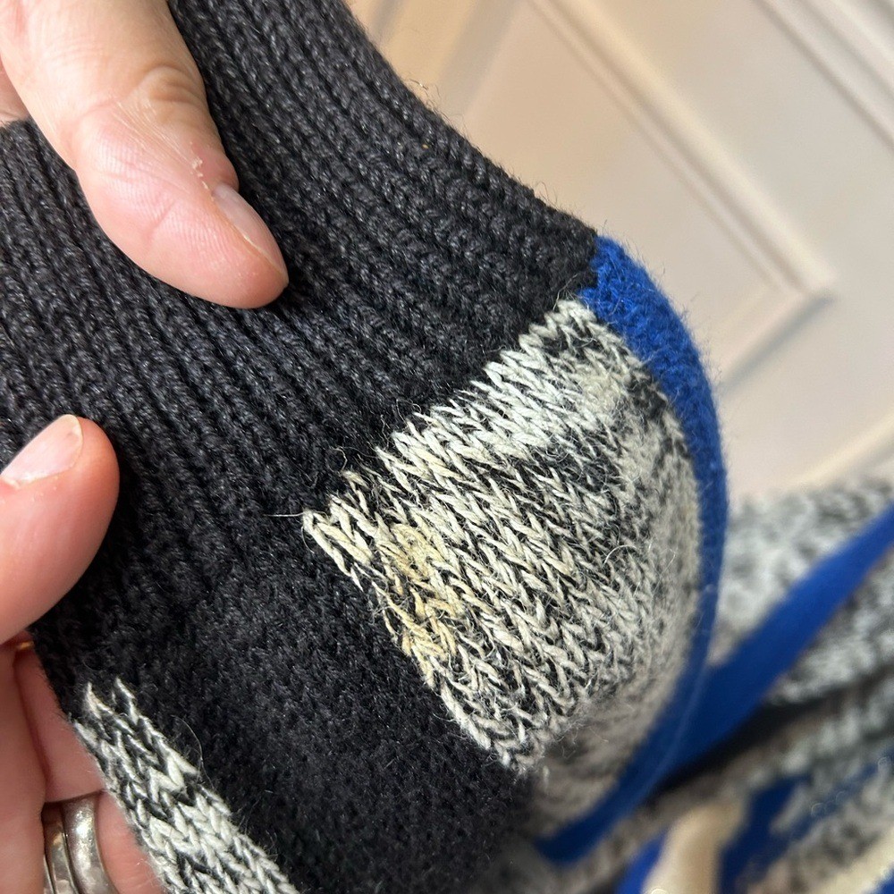 Vintage sweater turtleneck blue cream black gold colors size 46 XL.