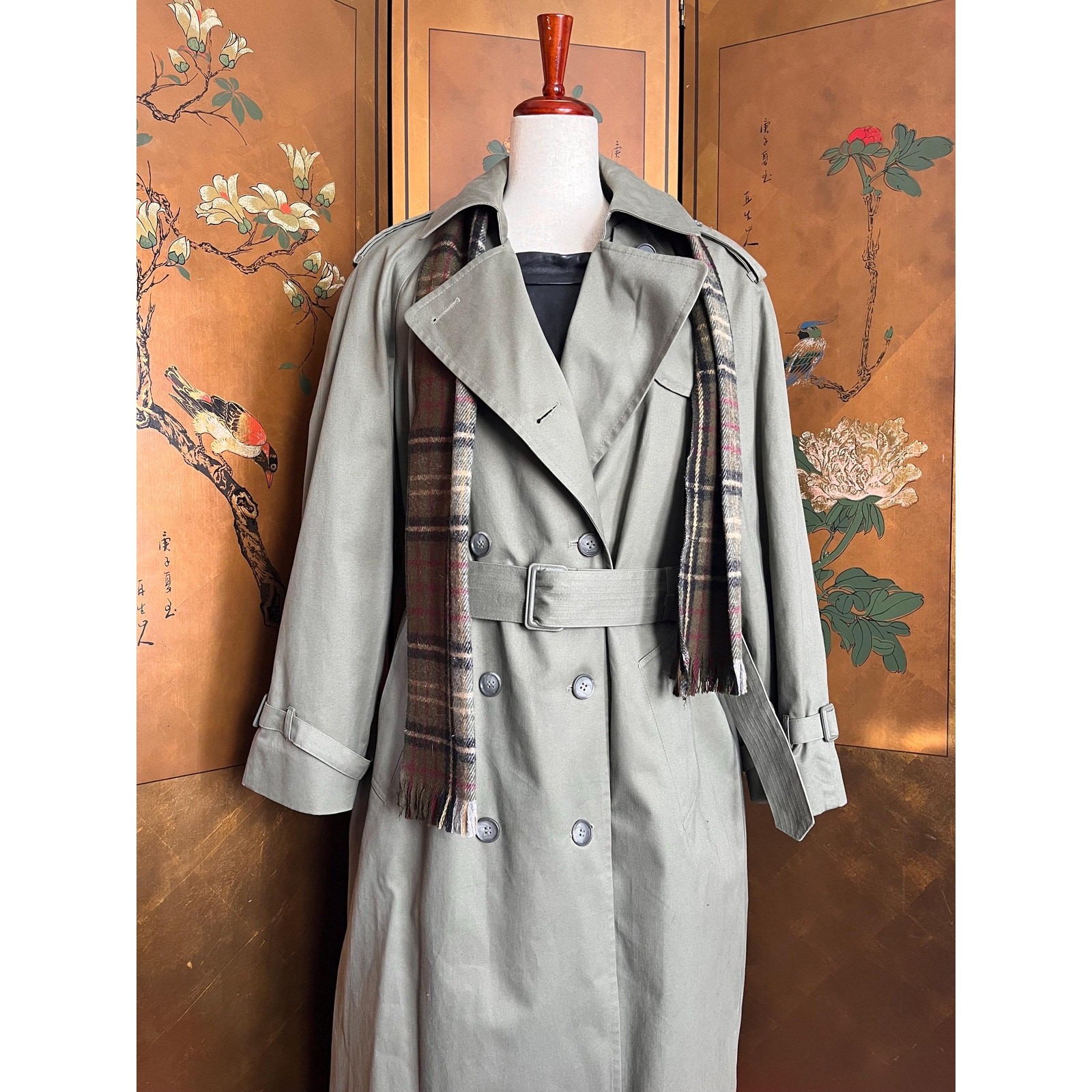 Limited Edition London fog trench coat in green, size 16