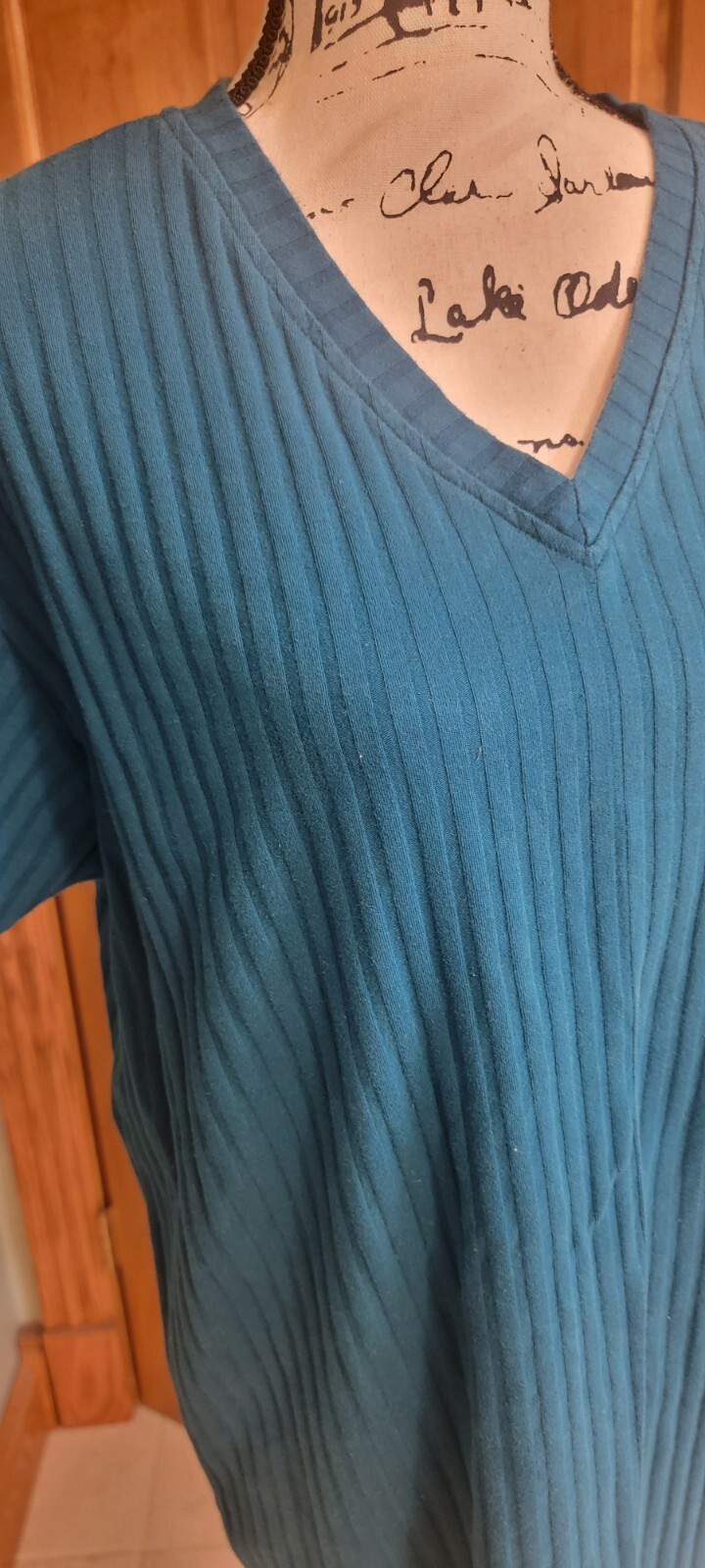 Nuovo County Seat Vintage 80s Solid Print Vneck Top Size Medium