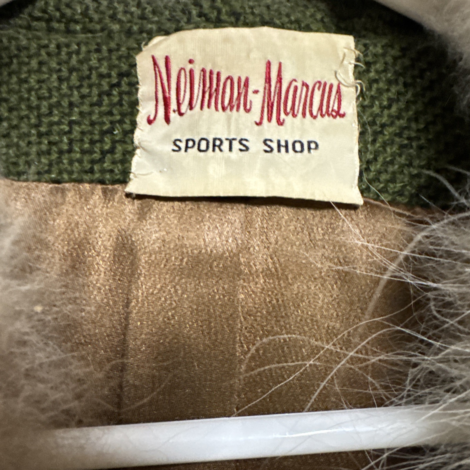 Vintage NEIMAN MARCUS Hunter Green Wool/Fur Collar Coat Lined Women’s