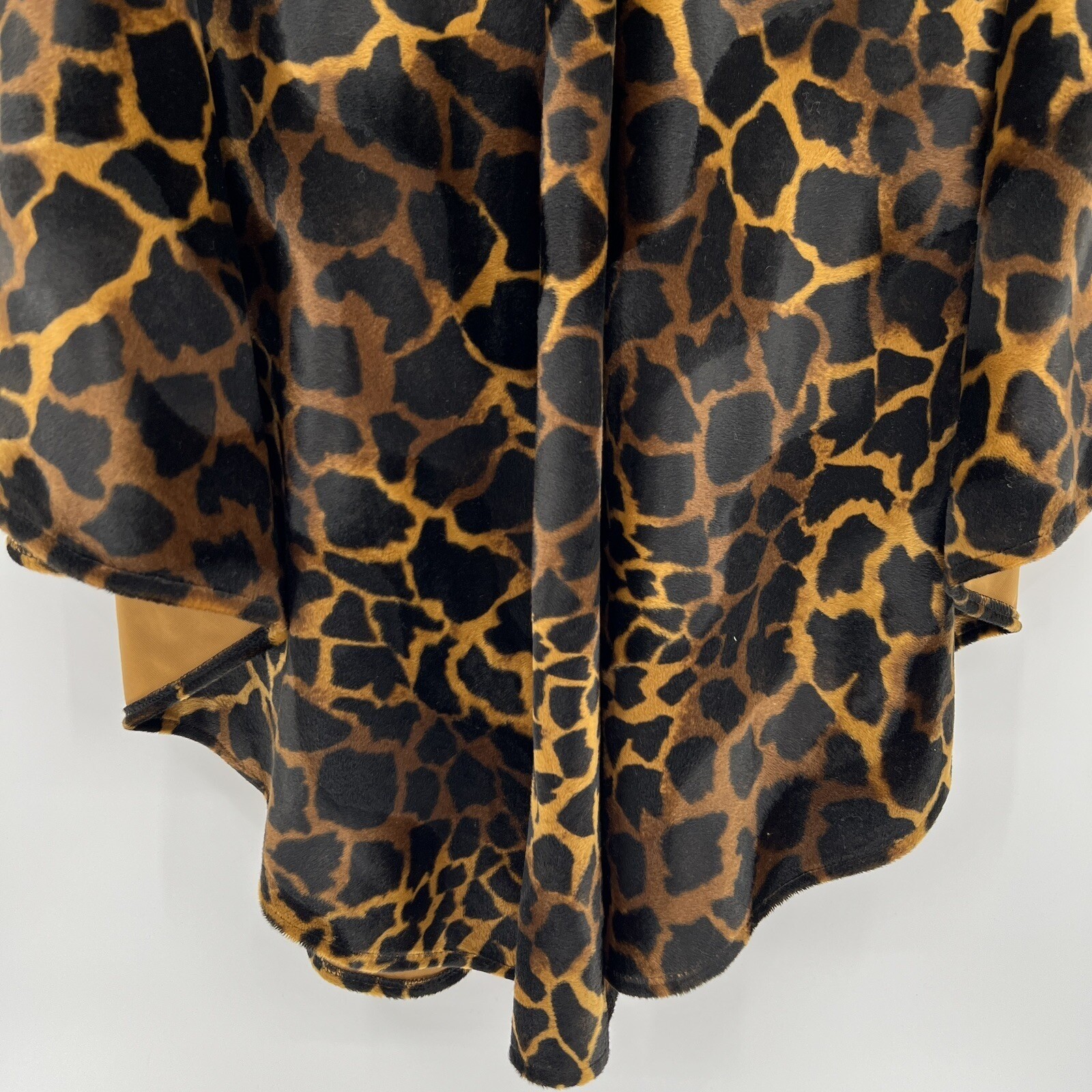 Kathleen Vintage 1980’s Velour Poncho One Size Cape Giraffe Mob Wife Fur Coat