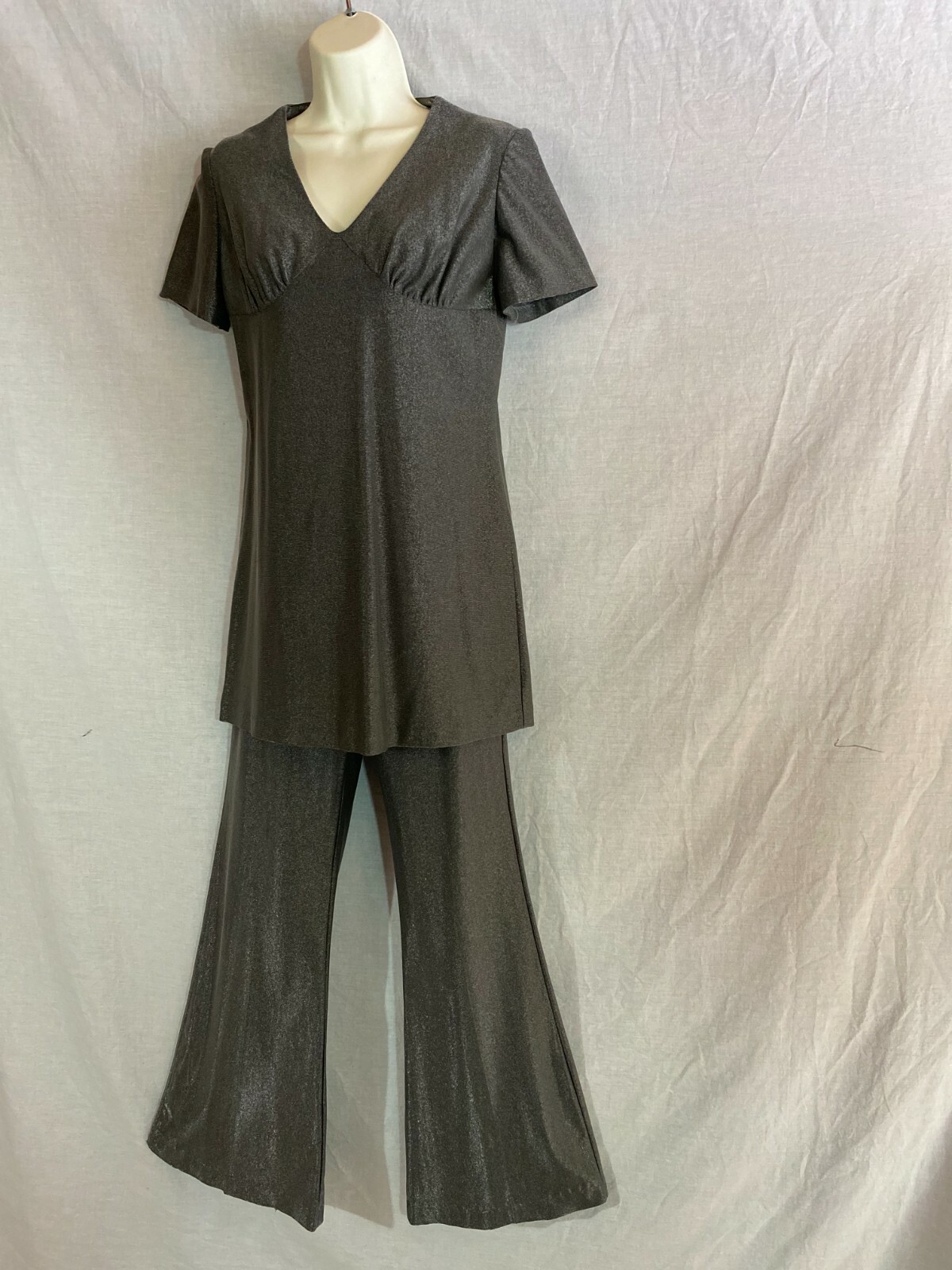 VTG 70s 2 Pc Pants Suit Set Silver Metallic Top Bell Bottom Pants Disco M 28/30
