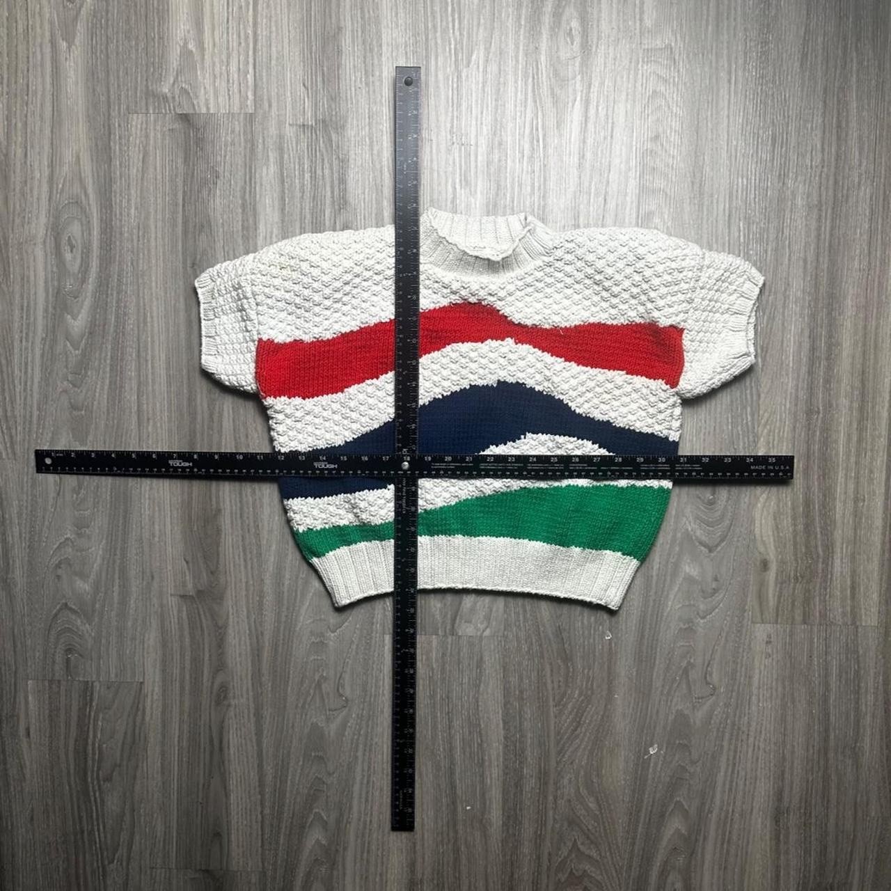 Medium Vintage 90s white, red, navy blue, and green wavy striped cotton knitwear