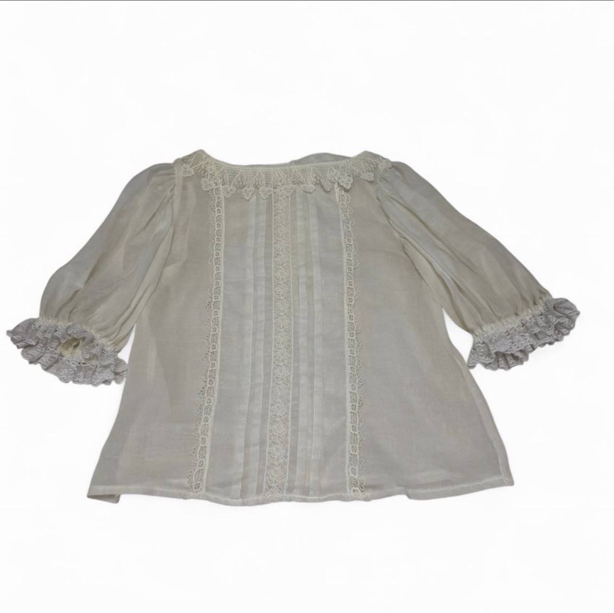 Gunne Sax Vintage 1970s White Blouse with Lace Trim Measurements In Listing