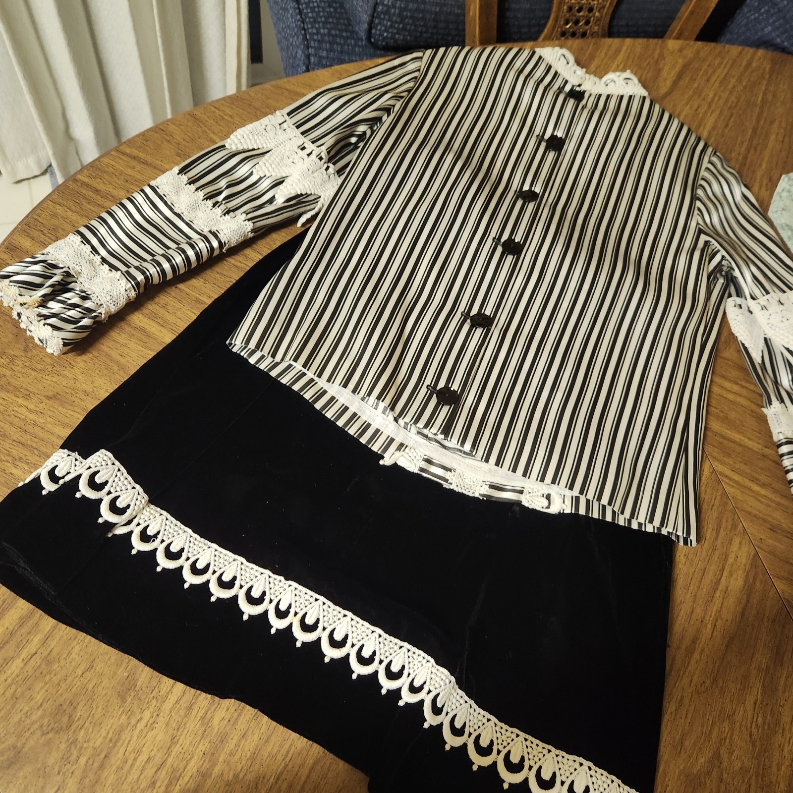 Vtg 60s 70s Alfred Werber 3 Pc Skirt Suit Set Velvet Vest Blouse Lace Mod Sz 10
