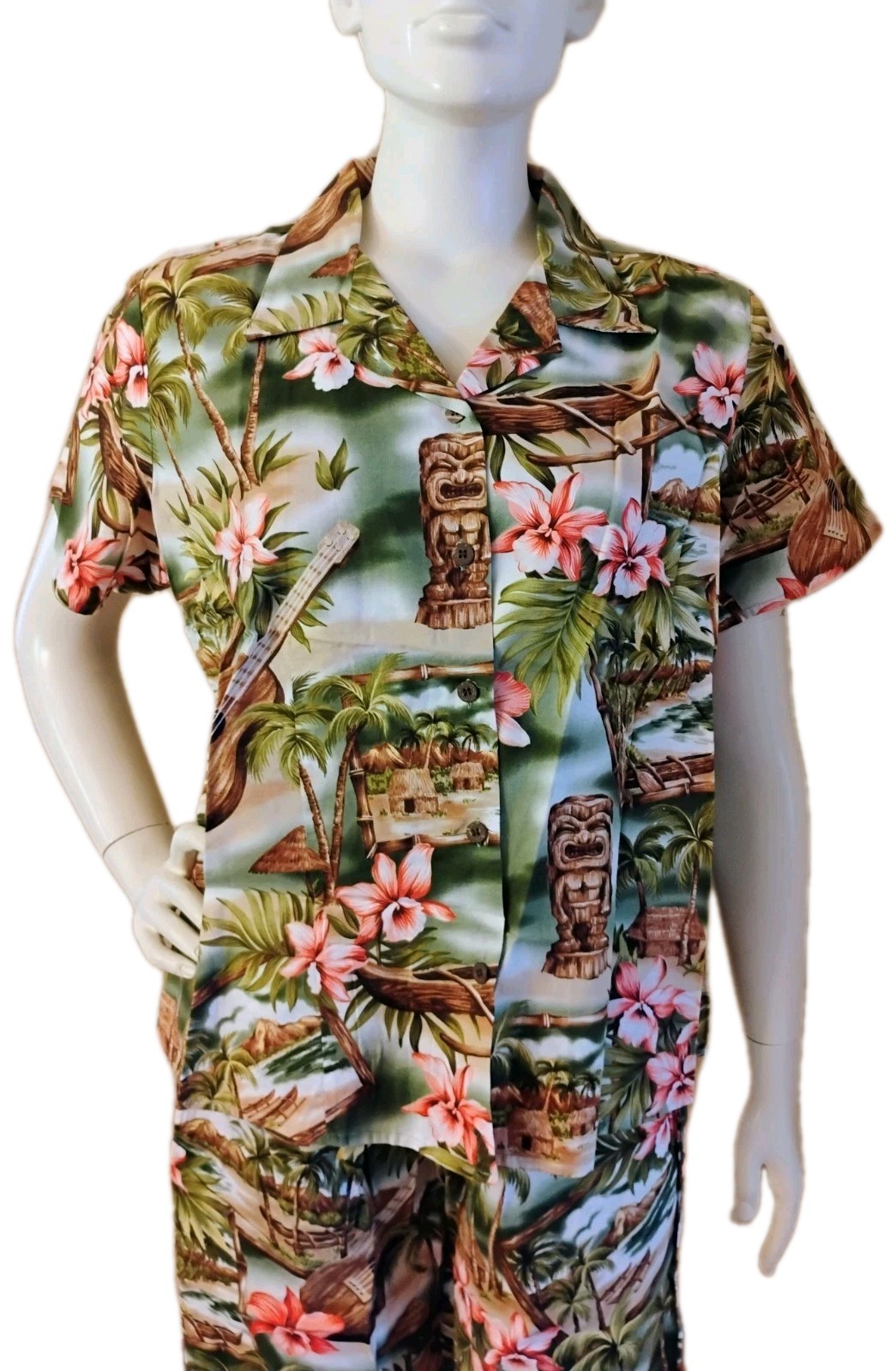 VTG „Bishop St Apparel” Green with Salmon Hibiscus Tropical Capri Set