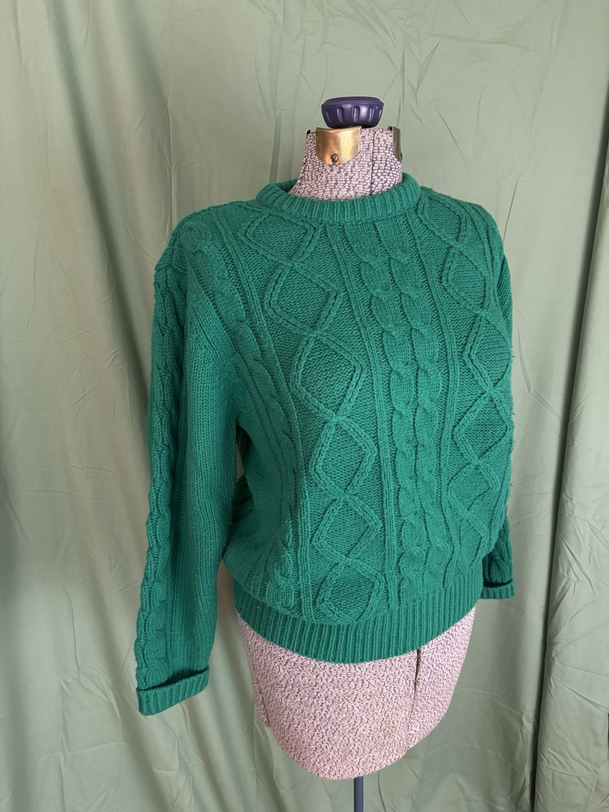 Vintage Sweater Women’s Small Chunky Green Cable Knit Retro Christmas Ugly
