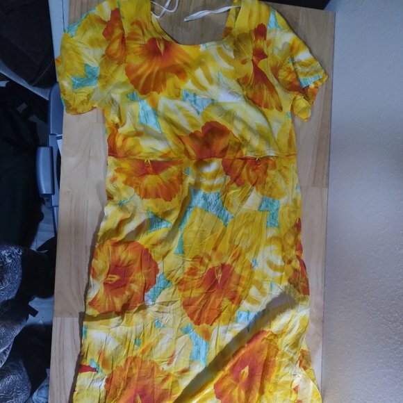 Vintage Jams World Daffodil Pattern Hawaiian Dress
