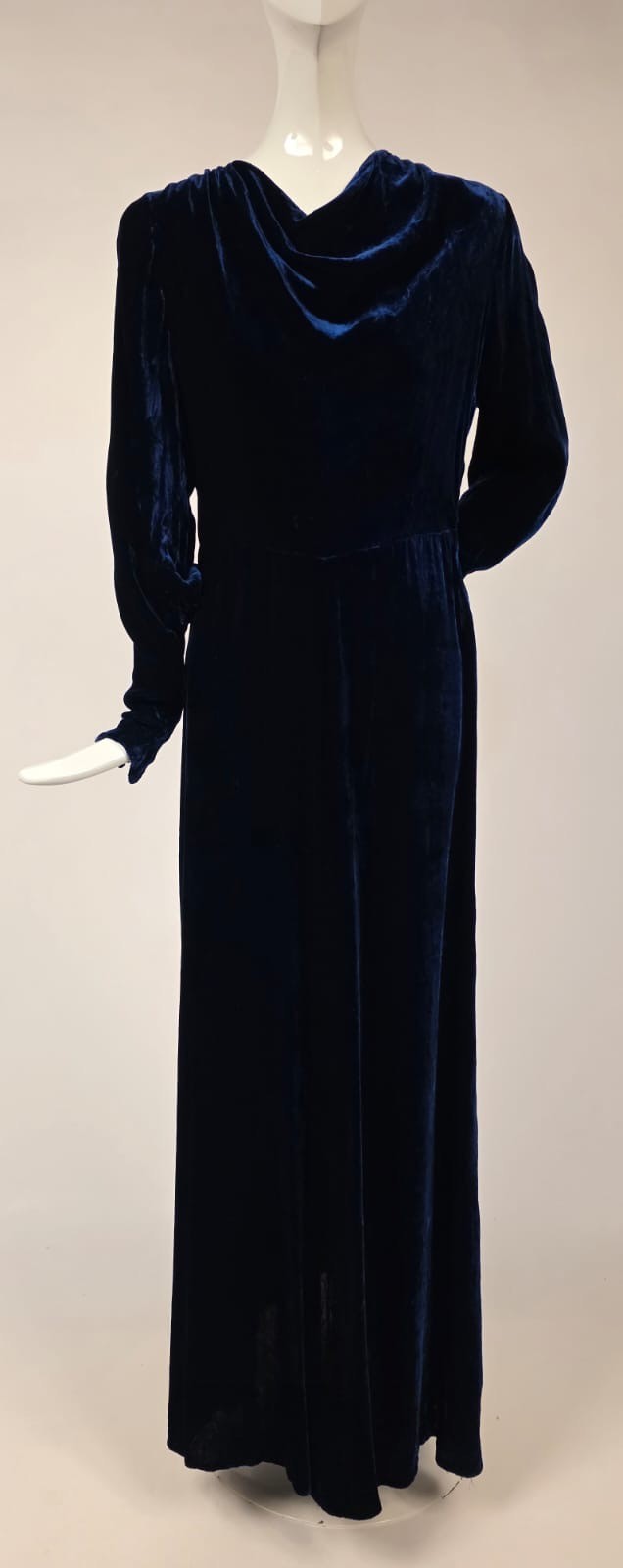 GLAMOUR 1930’S VIBRANT SAPPHIRE BLUE SILK VELVET LONG DRESS W DRAPED NECKLINE