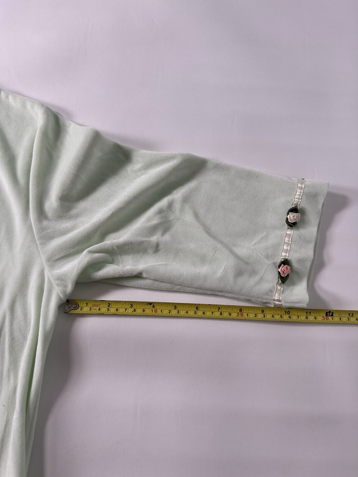Vintage Shadowline Robe Velour Roses Mint Green Size M Zip-Up Housecoat