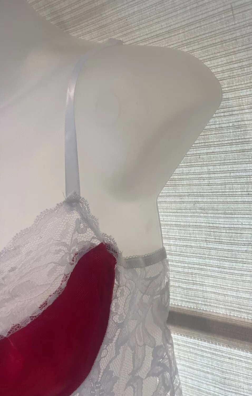 Y2K Fredrick’s of Hollywood Red Velvet W/ White Lace Ribbon Ties Bustier Size L