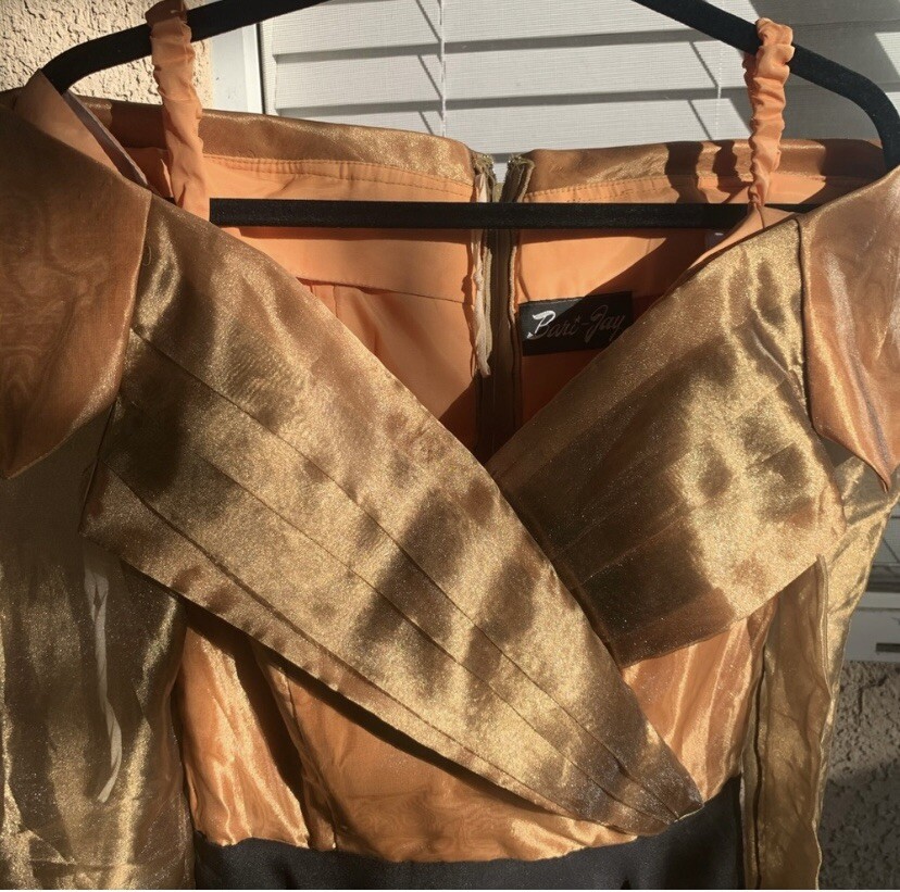 Last call! Vintage 80s Glitter Caramel Party Dress