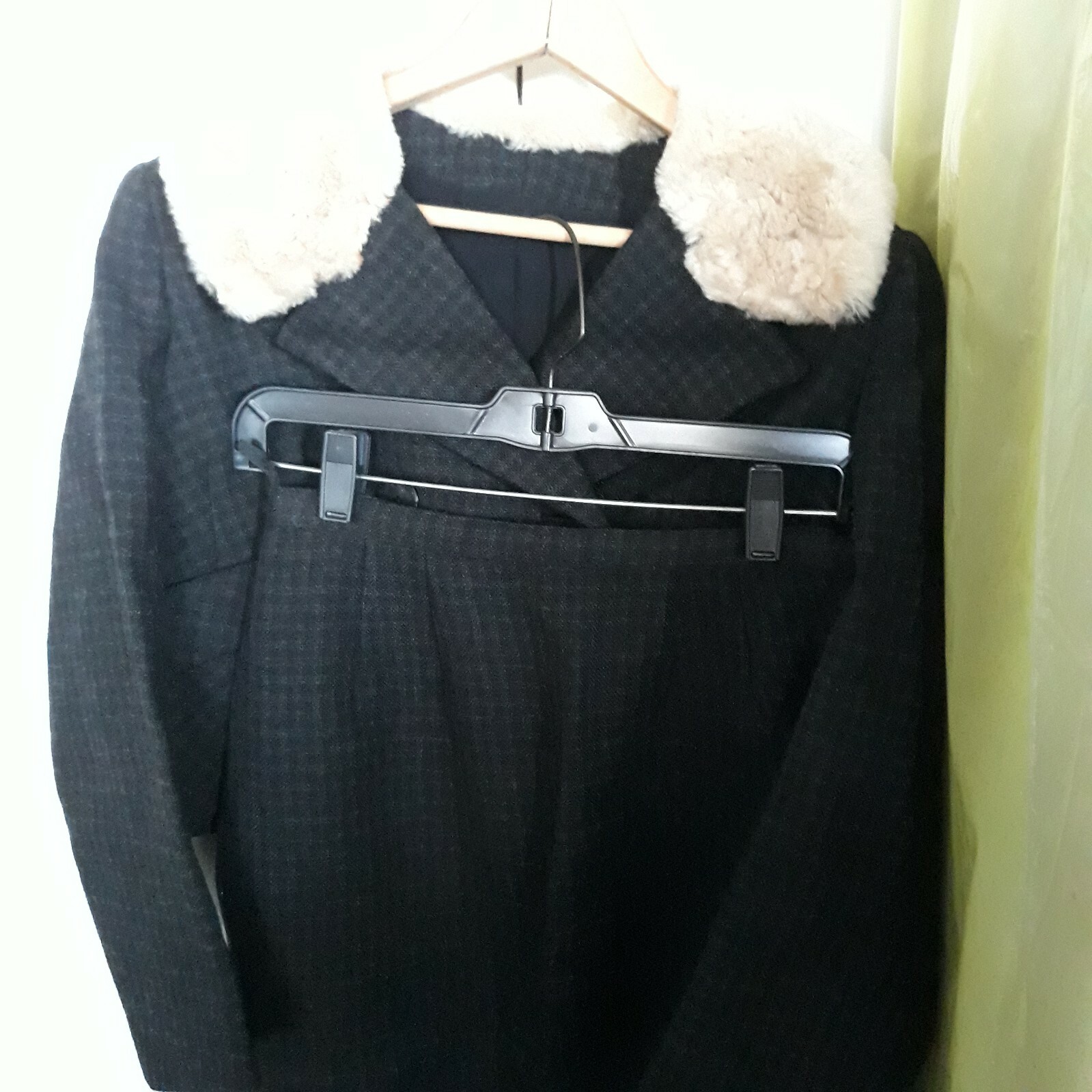 Vintage 1940s 100% Wool Black Br. Womans Beige Beaver Collar Jacket Skirt SUIT 4
