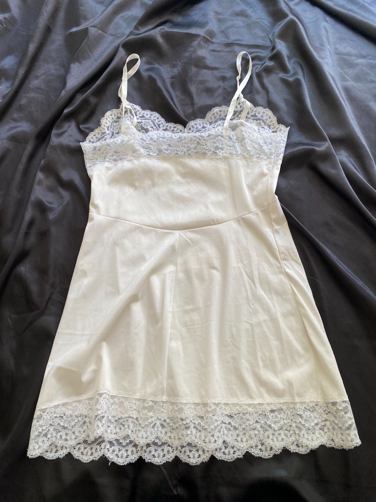 Vintage 1960s White Lace Trim Mini Slip Mod Boho Small Bride