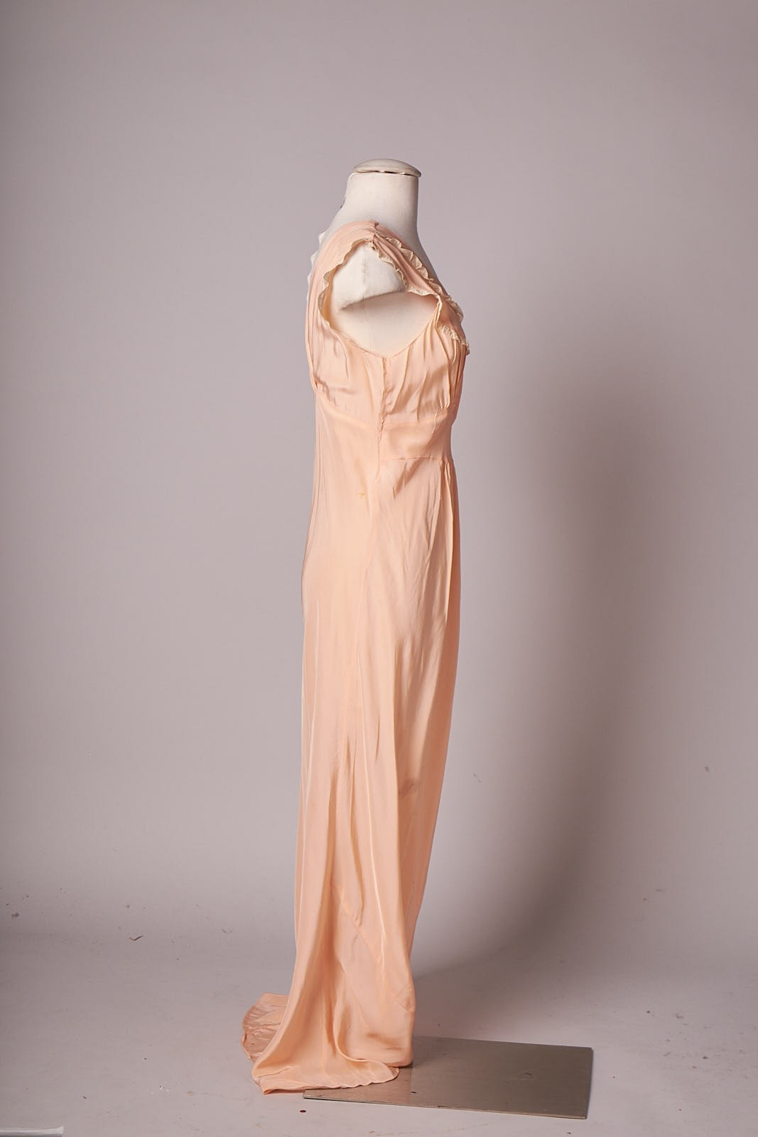 1930s Nightgown Negligee Peach Dress Gown Nightgown Lingerie
