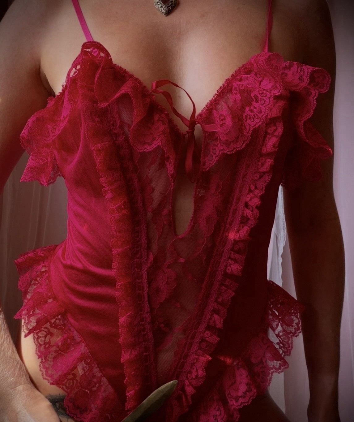 1970s raspberry pink frilly lace bodysuit