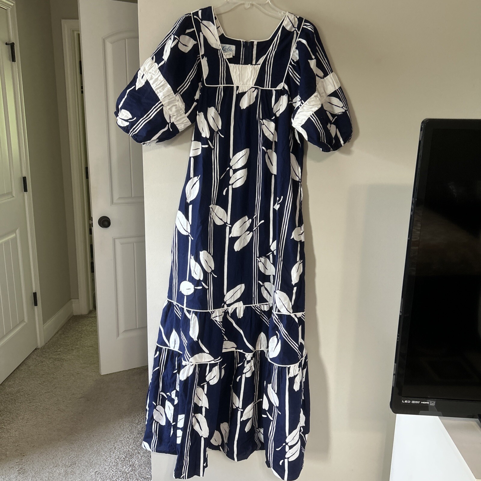 Vintage Lola Hawaii Tierd Maxi Dress With Balllon Sleeves Sz 16 Tall ,Pockets