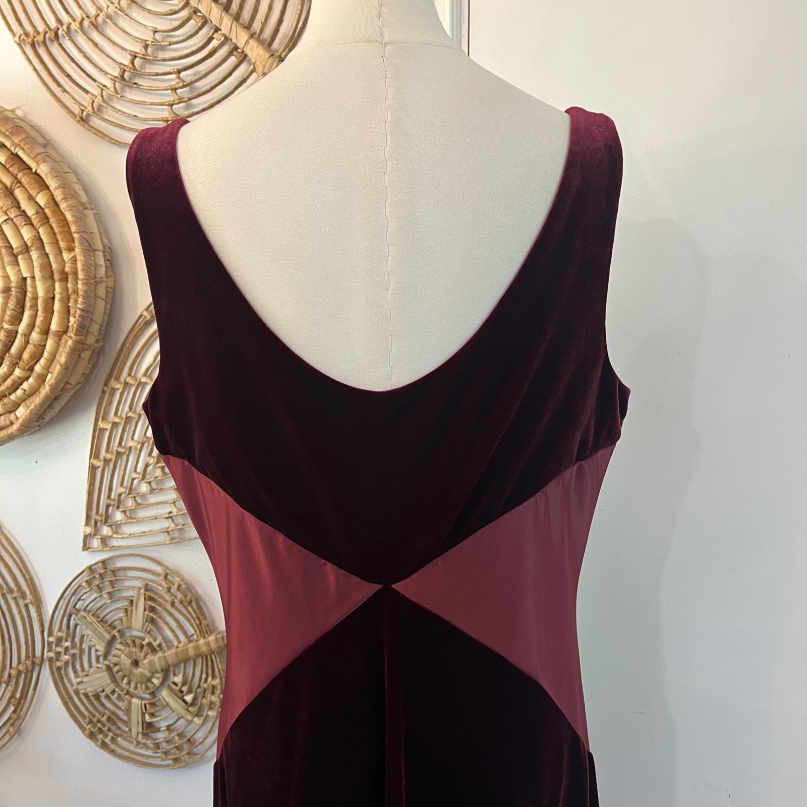 Vintage Amanda Lane Burgundy Velvet Satin Maxi Dress Gown Gothic 90s Size 16