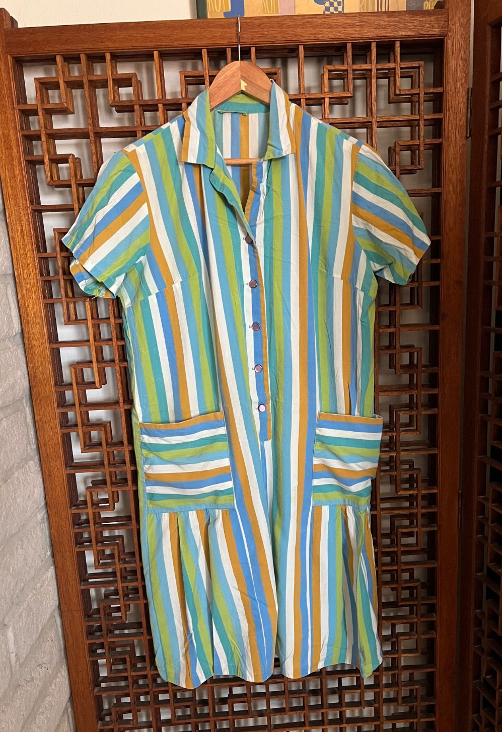 L 16 Vintage 1950s Striped House Dress Shift Cotton Button Front 2 Pocket Large