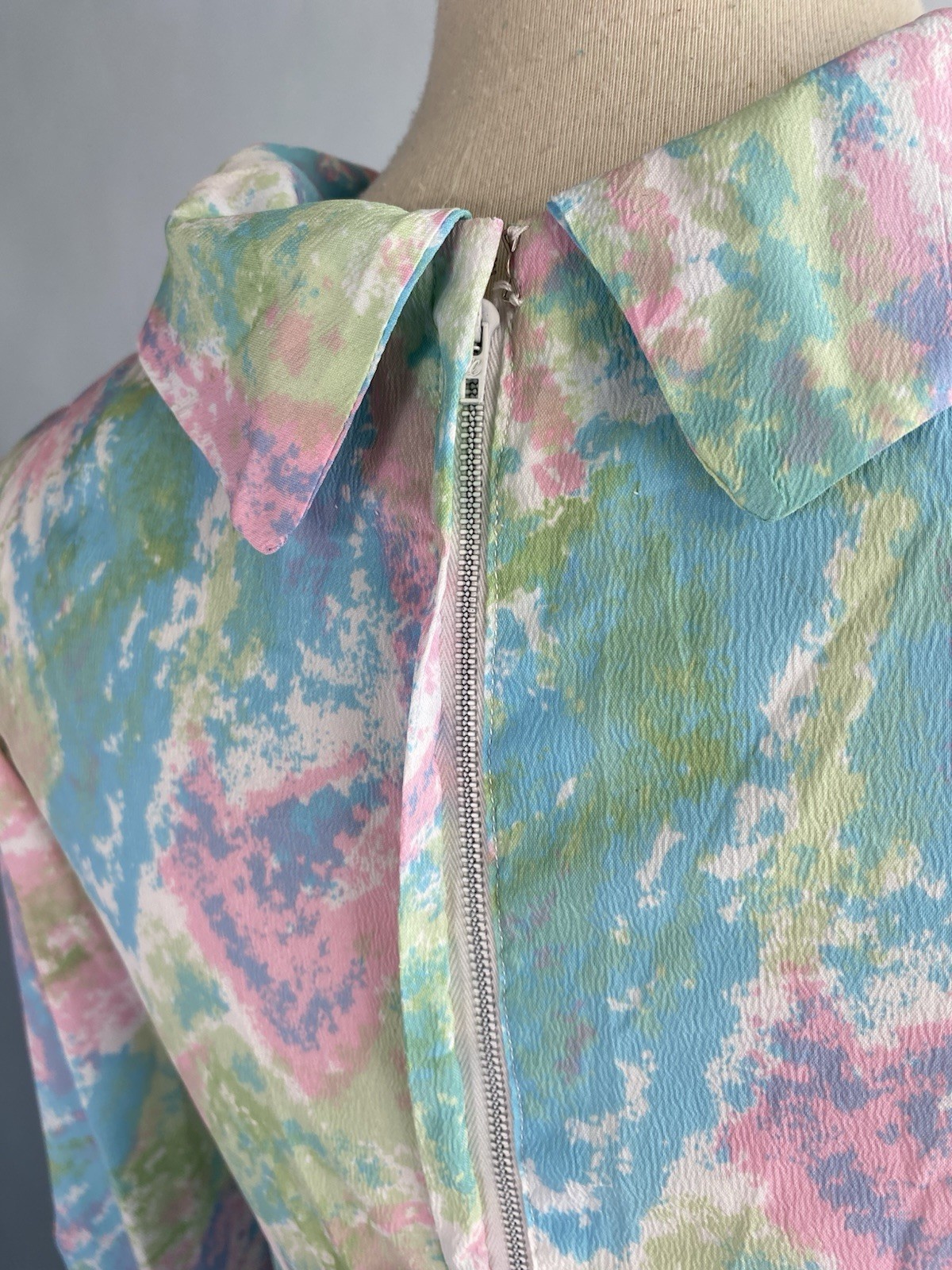 Vintage 1960’s Midcentury Modern Pastel Watercolor Abstract Print Shift Dress Sm