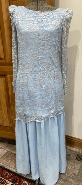 1980’s sky Blue Lace Top SWEEPING Full Skirt Fancy Dance Party Dress costume