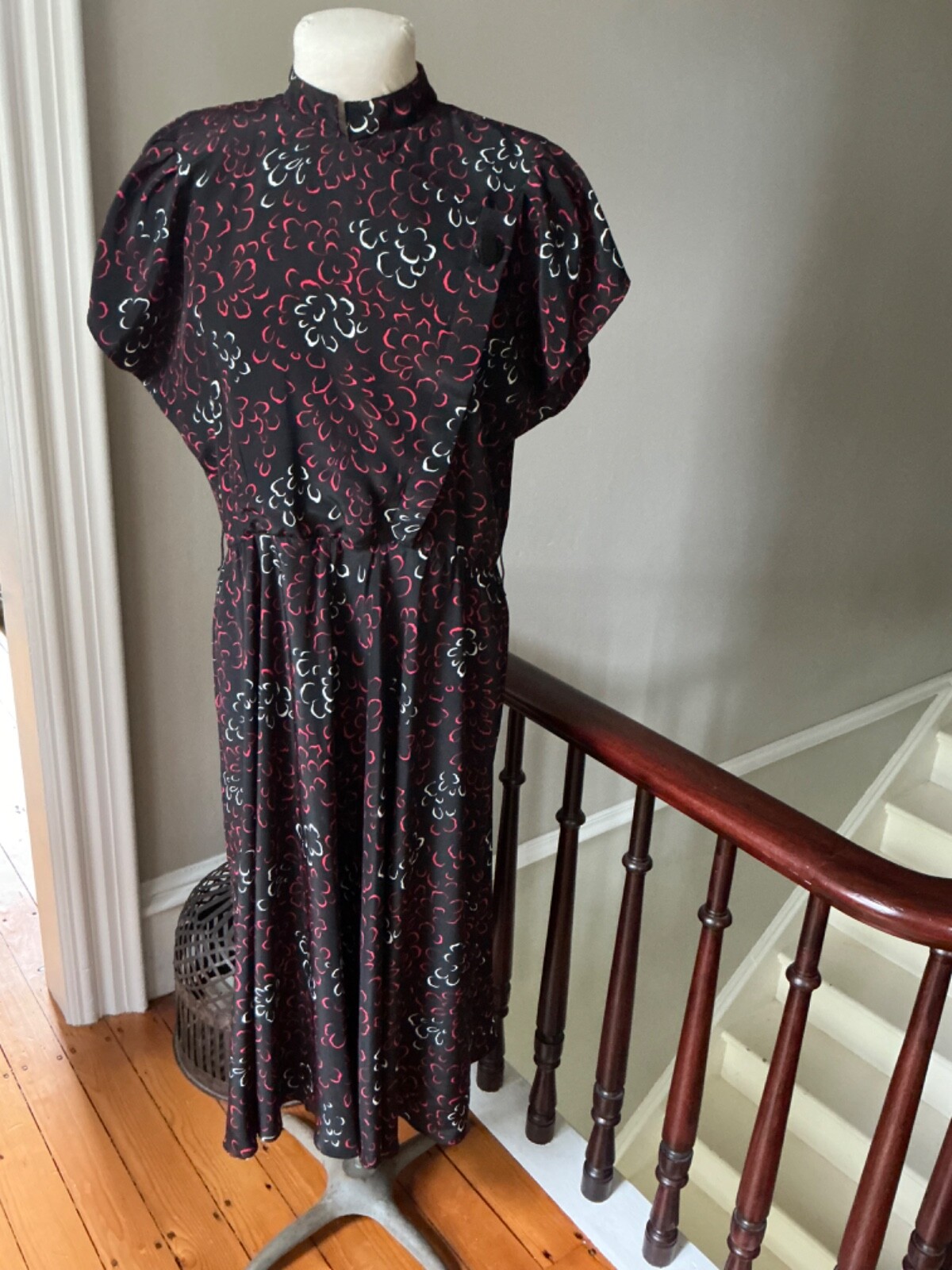 Vintage Variations LTD 80’s Polyester Dress Black, White & Red Mandarin Collar