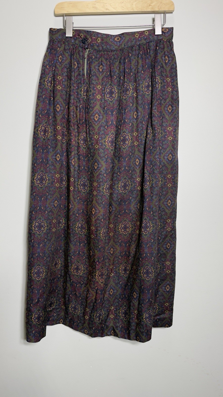 VTG Jos A Bank Skirt Suit 8 Rayon Burgundy GeometricP Paisley Mock Neck Jewish
