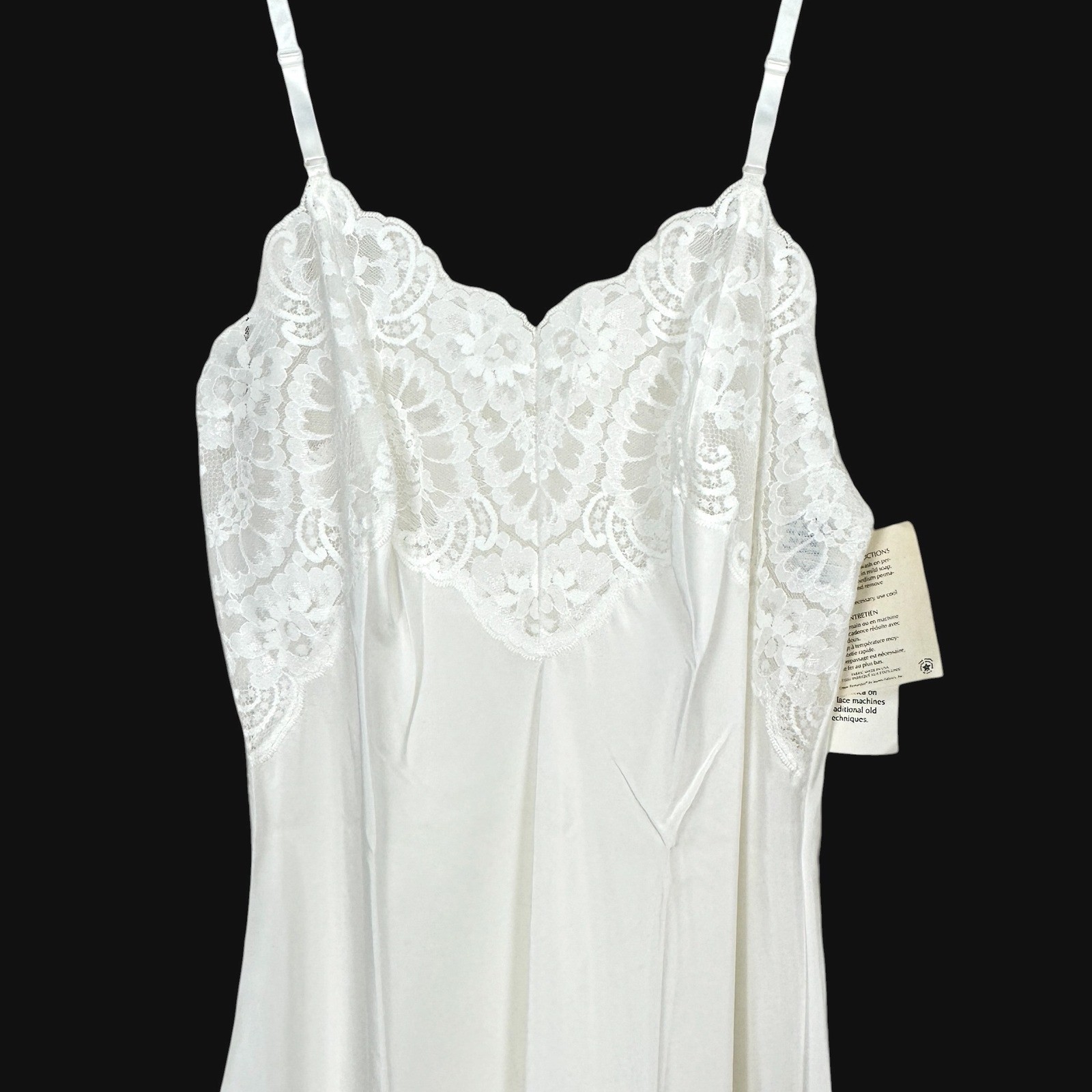 Vintage Wonder Maid White Lace Full Slip Crepe Remarque ILGWU Made in USA 36 T