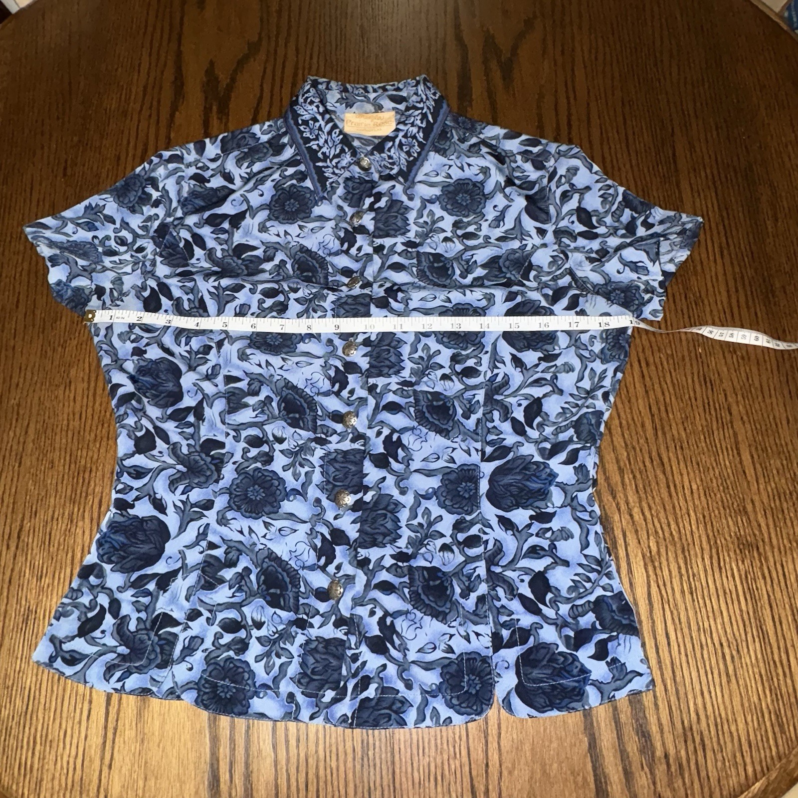 Vintage Wrangler Prairie Rose Womens Short Sleeve Button Up Shirt Rare Blue Rose