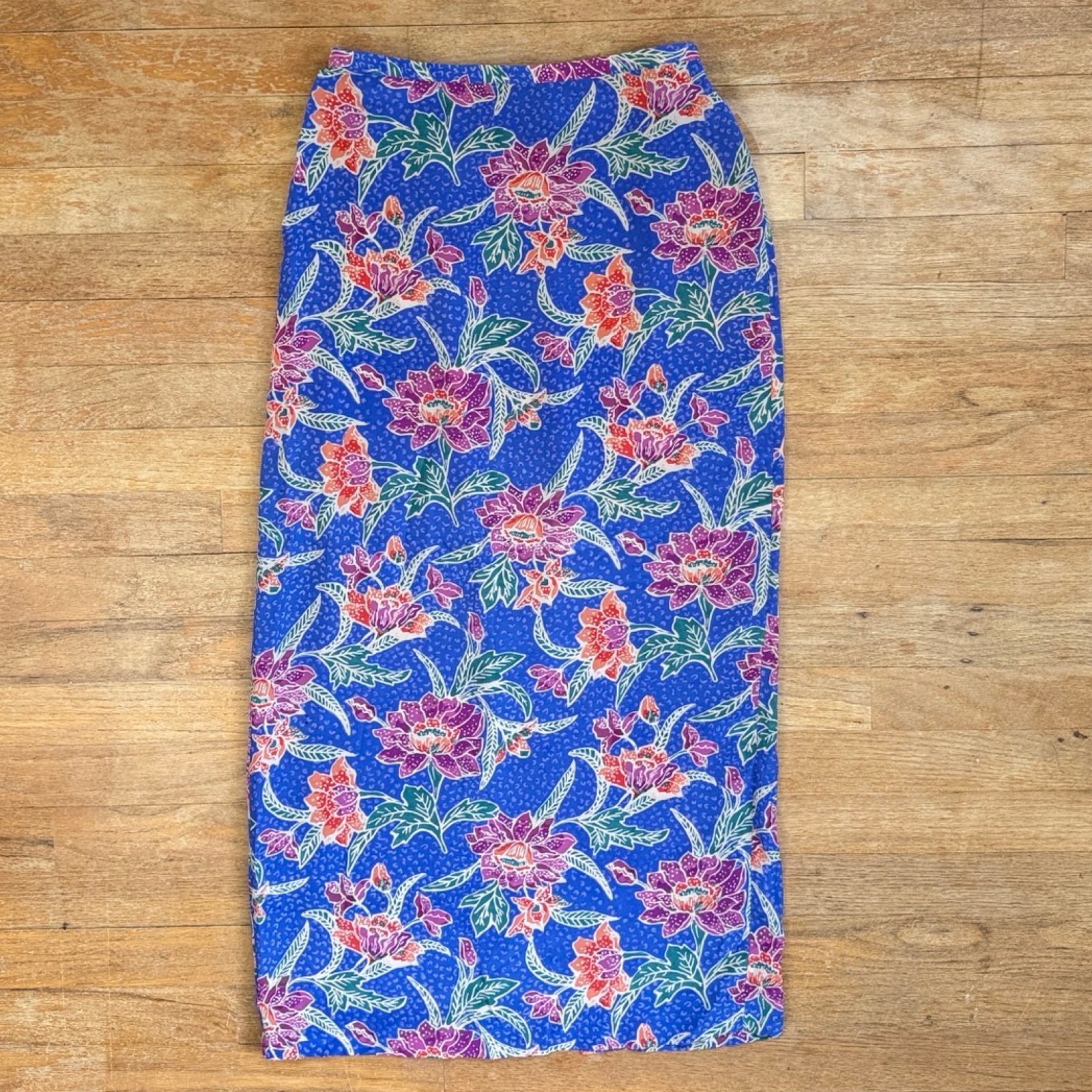 Vintage Floral Silk Pencil Skirt Size Small 26-28″ Waist 90s Blue Midi