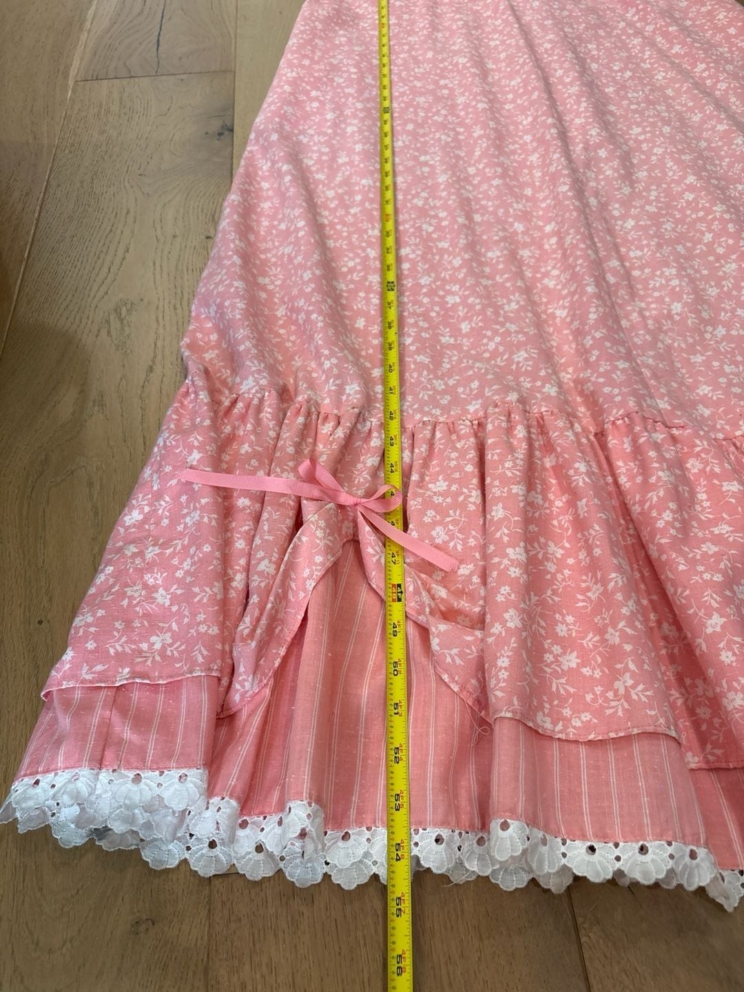Vintage Hilda Hawaii Pink Floral Muumuu Maxi Dress with Lace Trim and Ruffled He