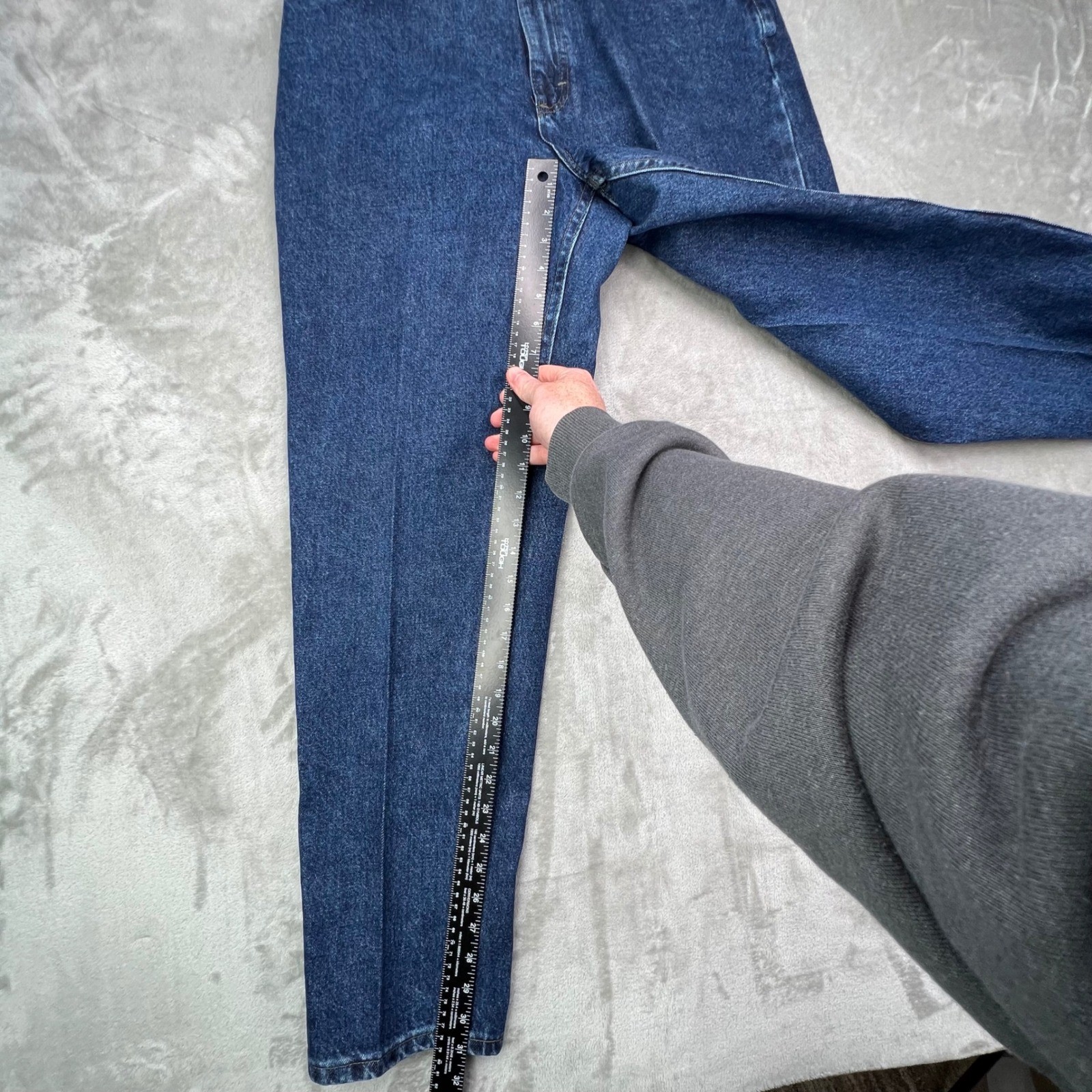 Vintage Lee Tapered Leg Jeans Womens 14 M Blue Solid High Rise Made in USA Denim