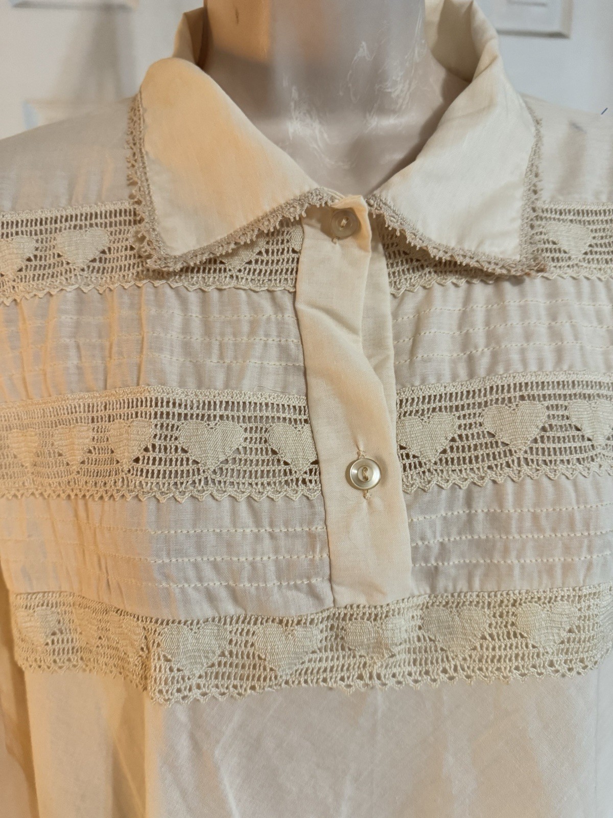 Vintage Victorian Lawn Nightgown Almond Beige Cotton Collar Lace long sleeve M/L