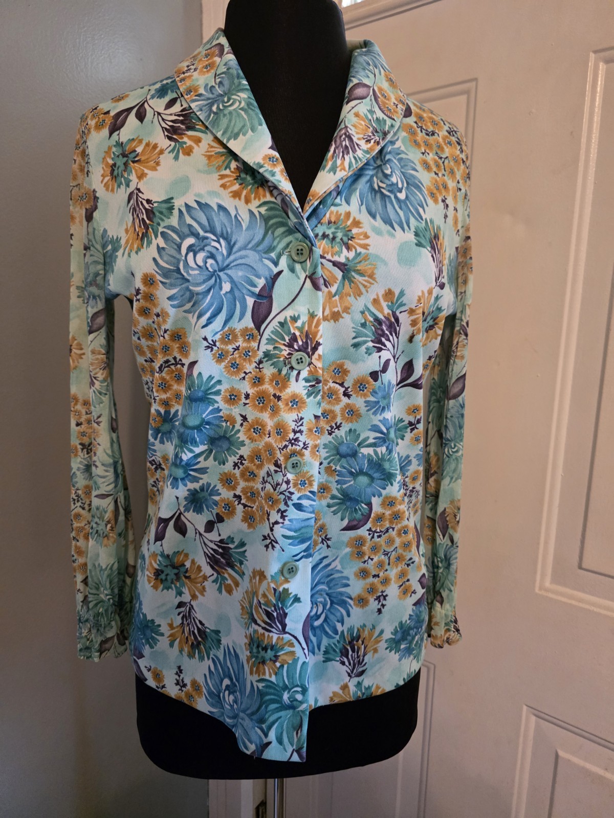 Vtg 1970s Union Made Floral Button Up Women’s Shirt S Ruffle Cuff No Size Tag