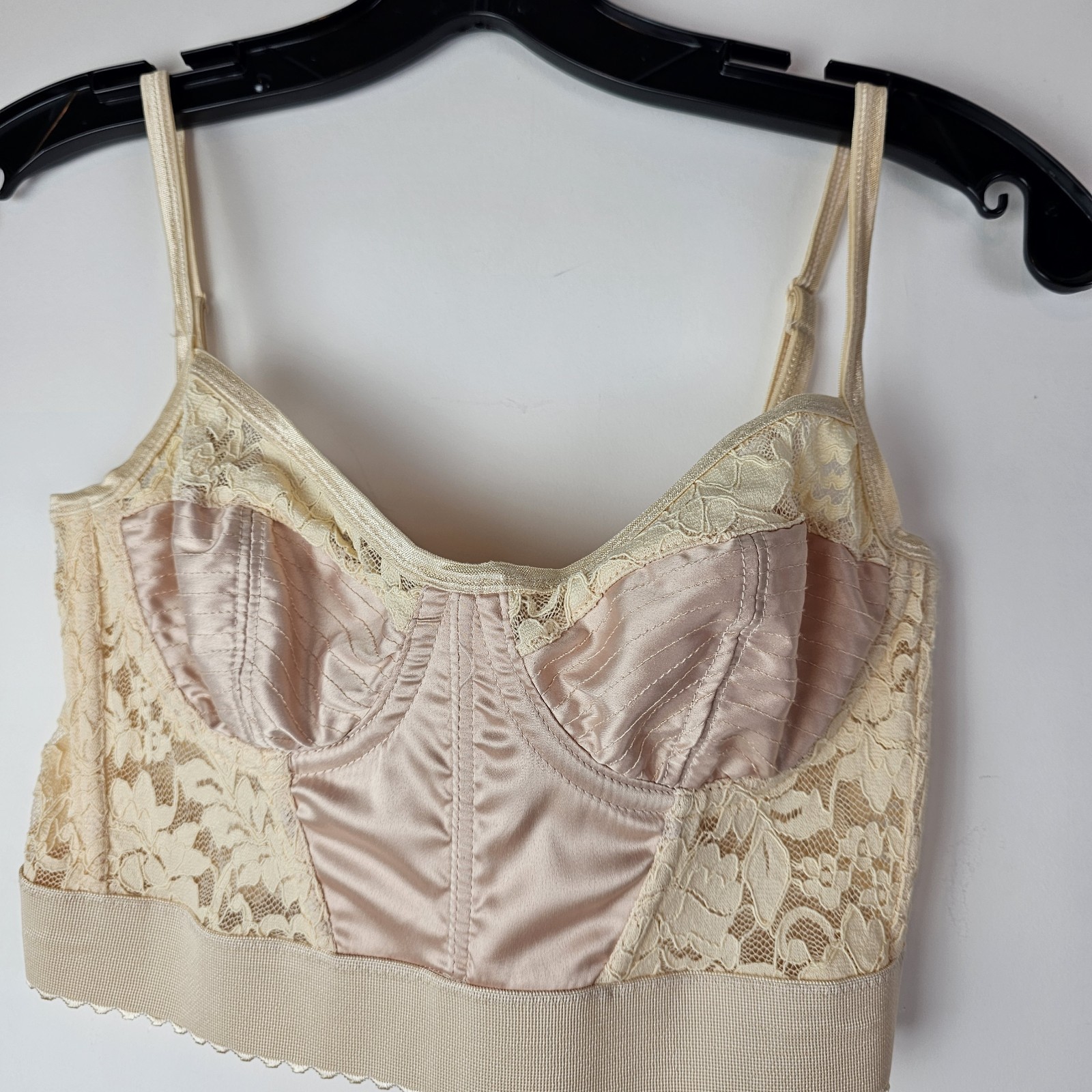 Vintage Pinup Boudoir Longline Bra 32B Beige Lace Bustier Satin Festival