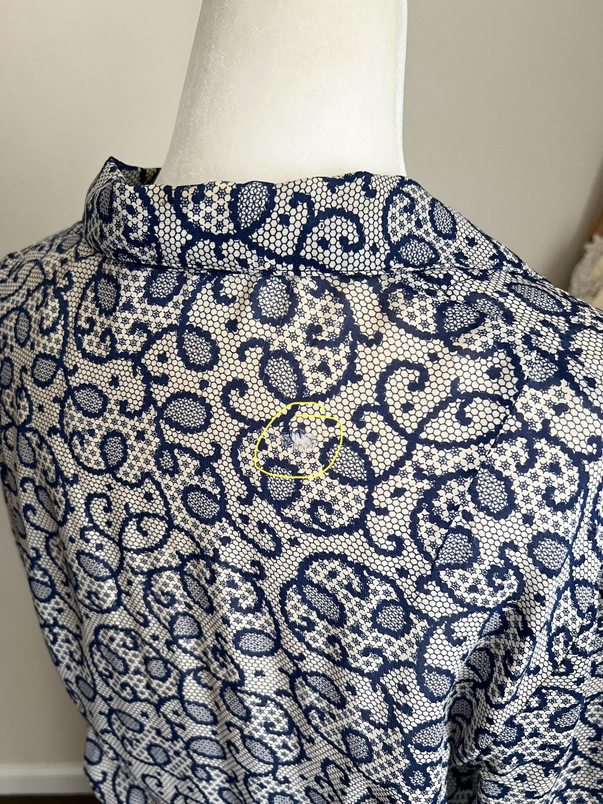Vintage 40s Blue 1940s Women’s Patterned Rayon Button Swing Day Dress
