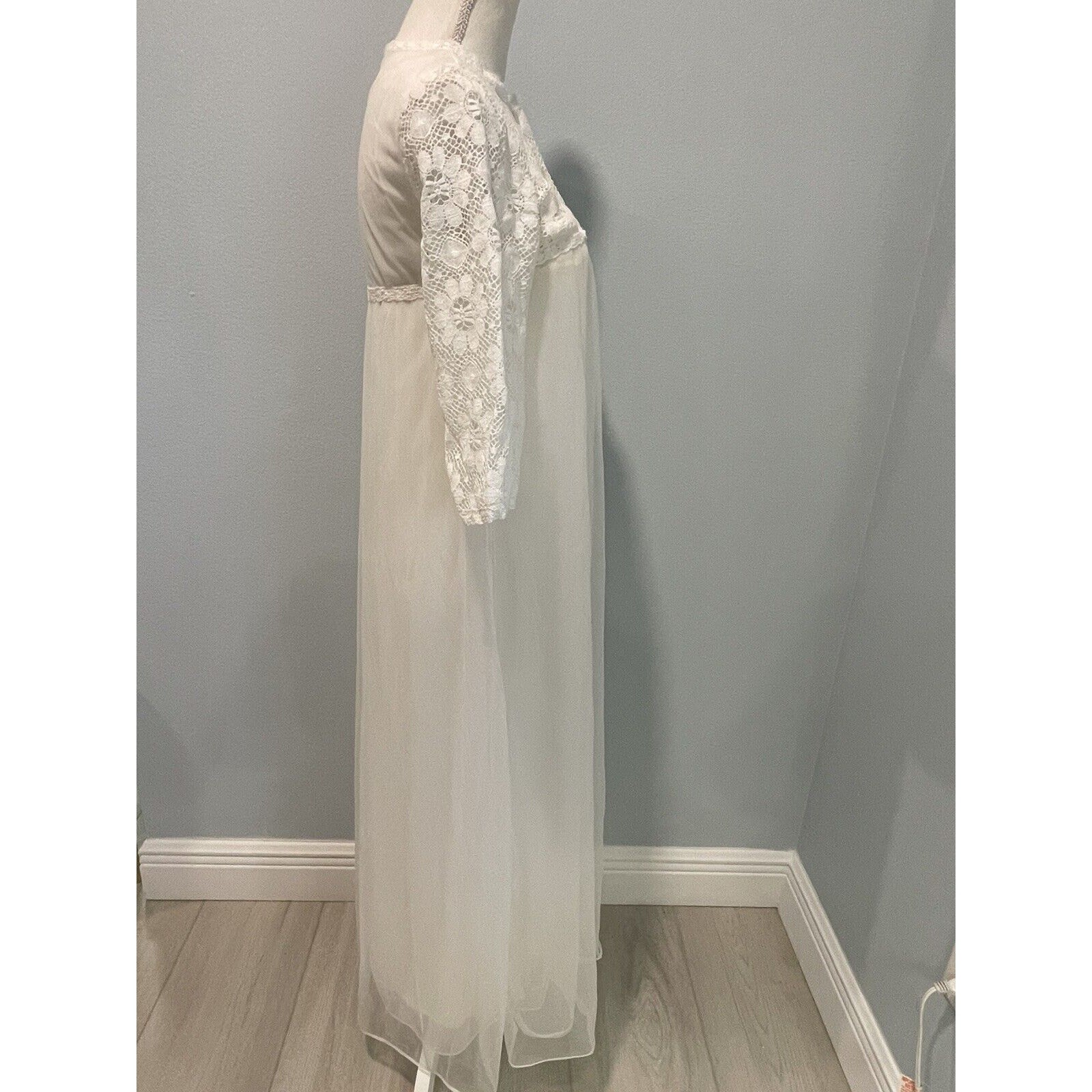 Vintage 1960s Nylon Lace Nightgown Robe Peignoir Set White Sears Roebuck Small