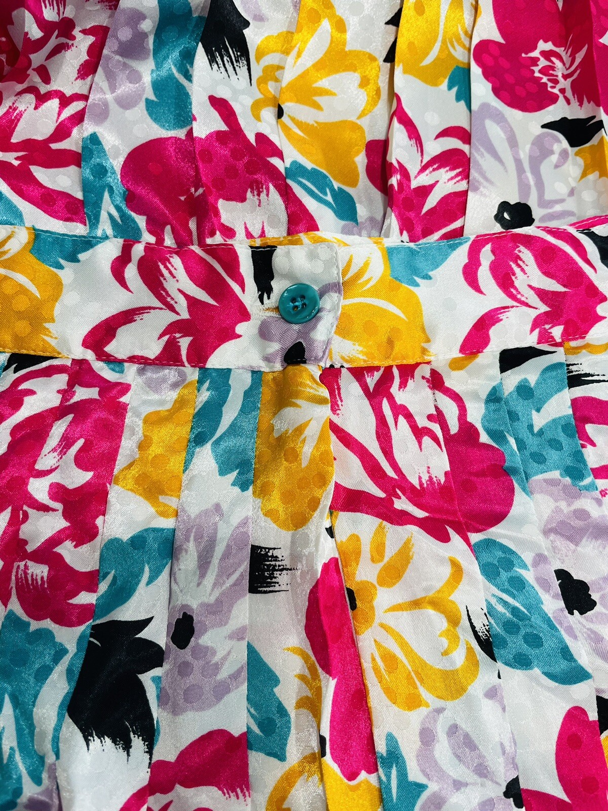 Halston III Vintage Midi Pleated Skirt Size 8 Colorful Floral Artsy Spring